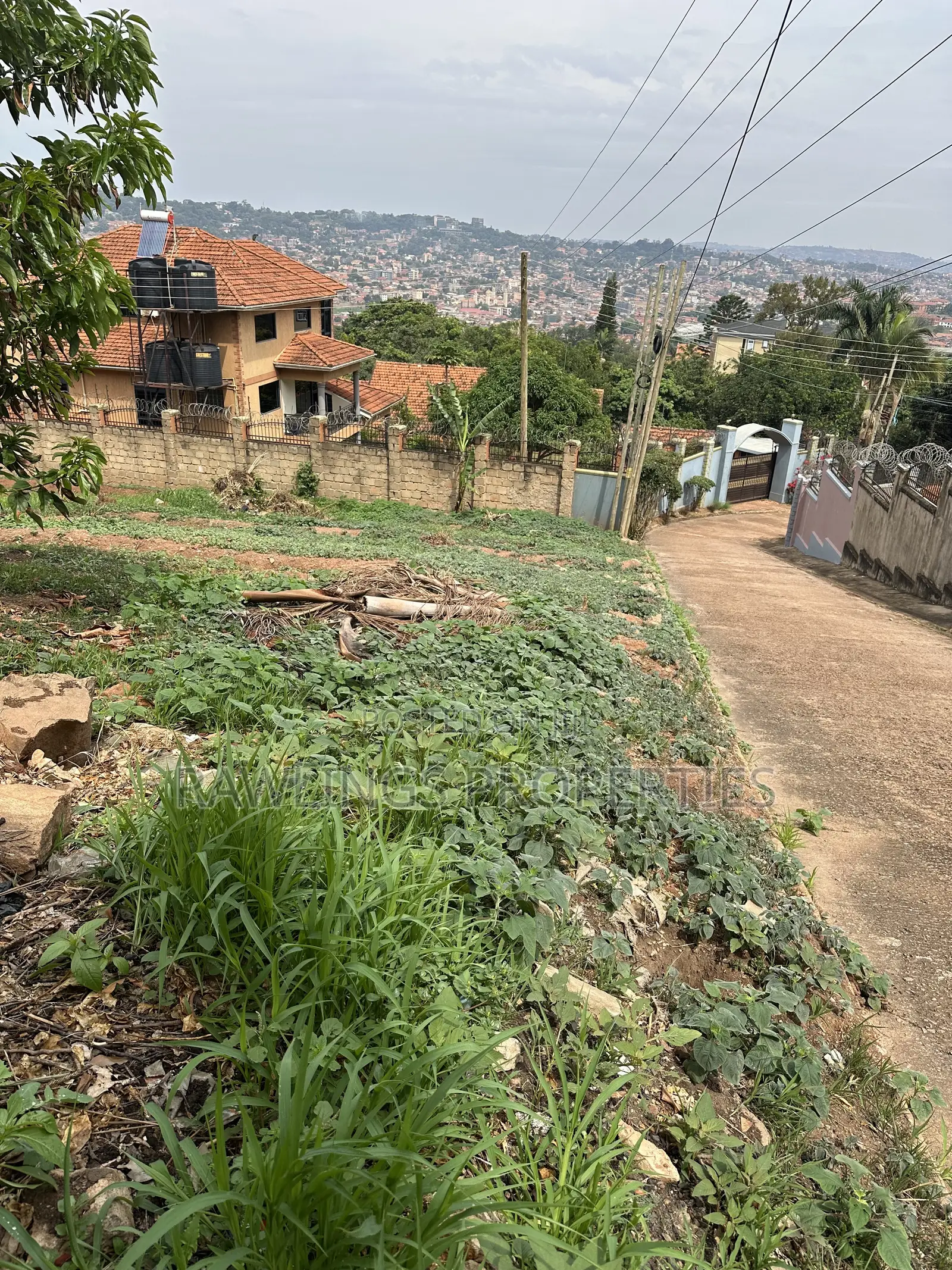 23 Decimal Plot for Sale in Muyenga at 900 Million in Makindye