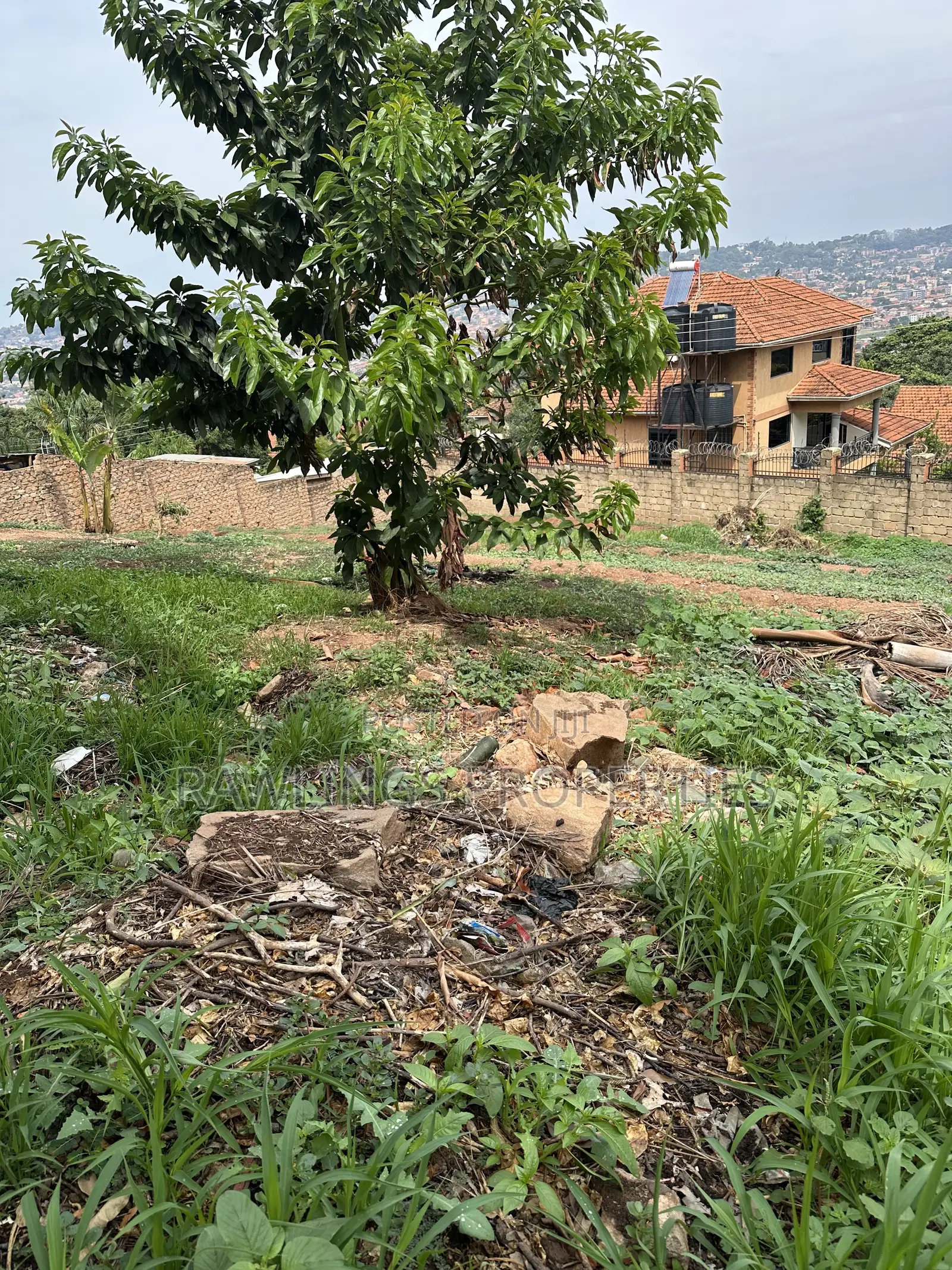 23 Decimal Plot for Sale in Muyenga at 900 Million in Makindye