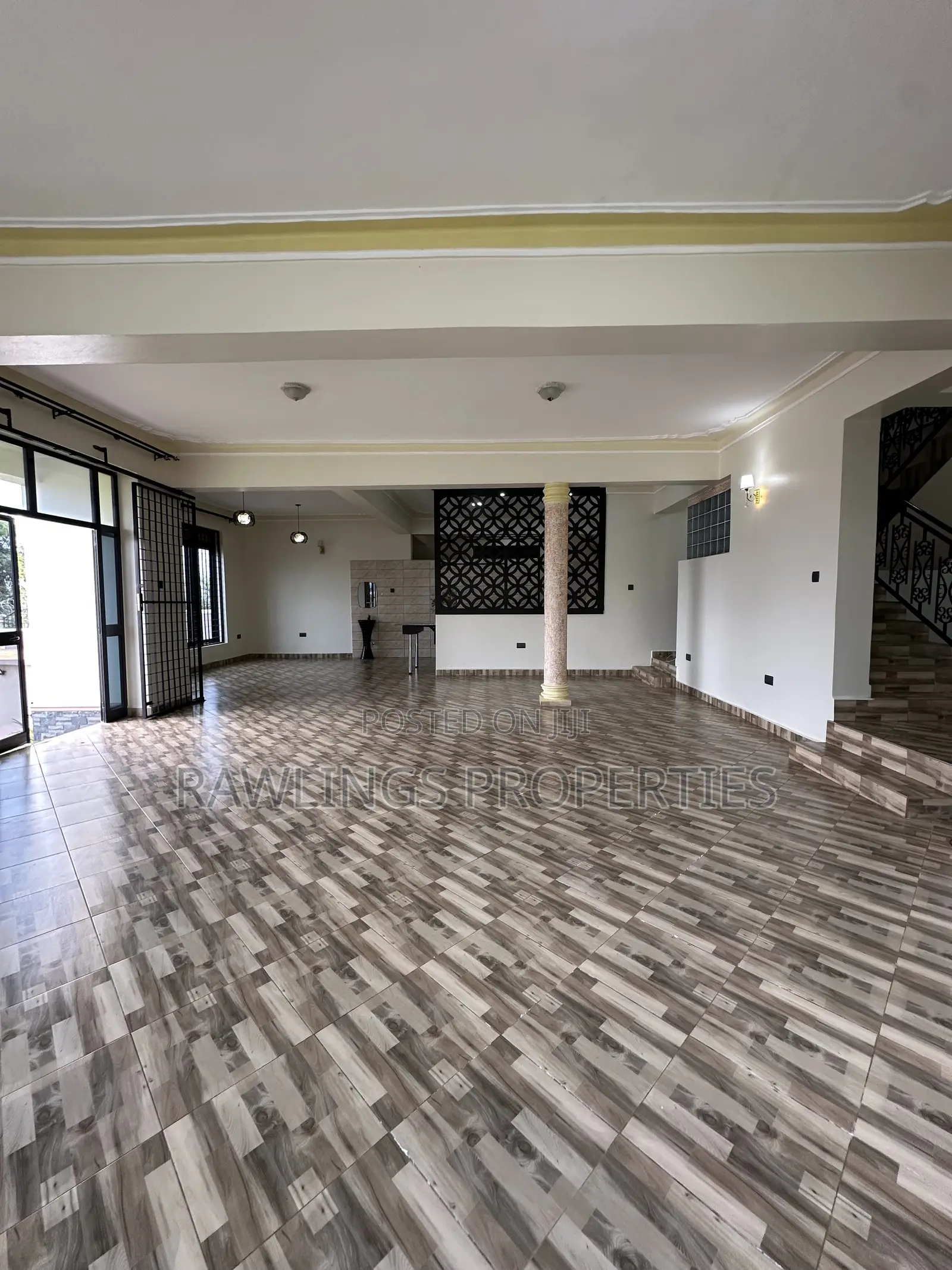 5bdrm Mansion in Diplomat, Makindye for rent in Makindye