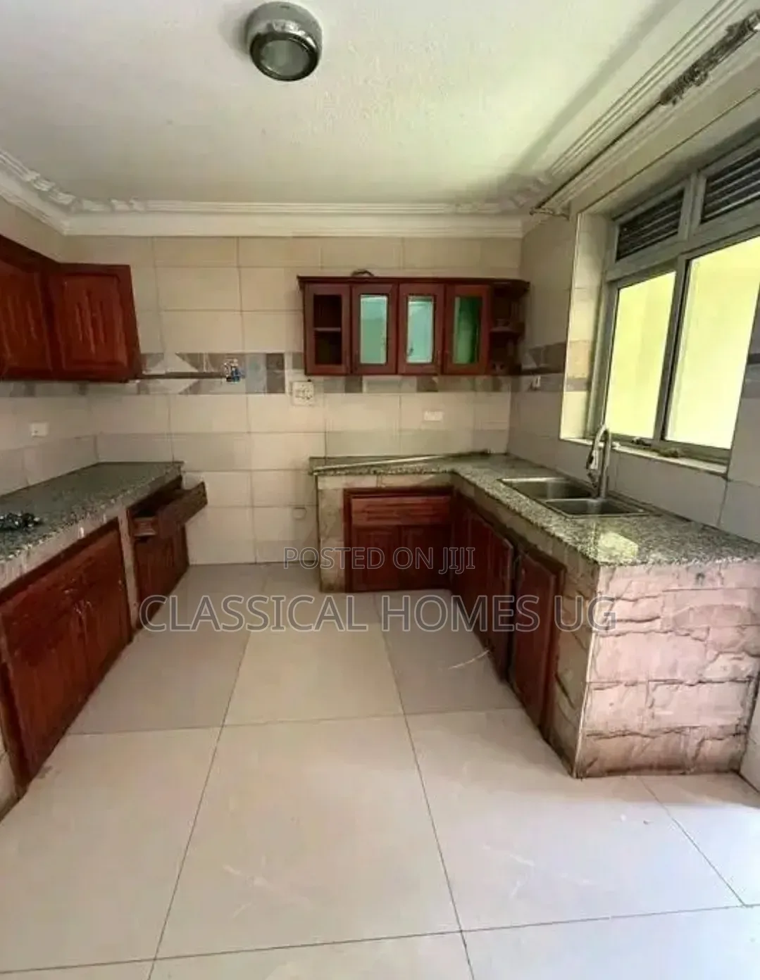 3bdrm Apartment in Komamboga, Central Division for rent in Central Division