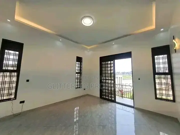 4bdrm Bungalow in Makindye, Central Division for rent in Central Division