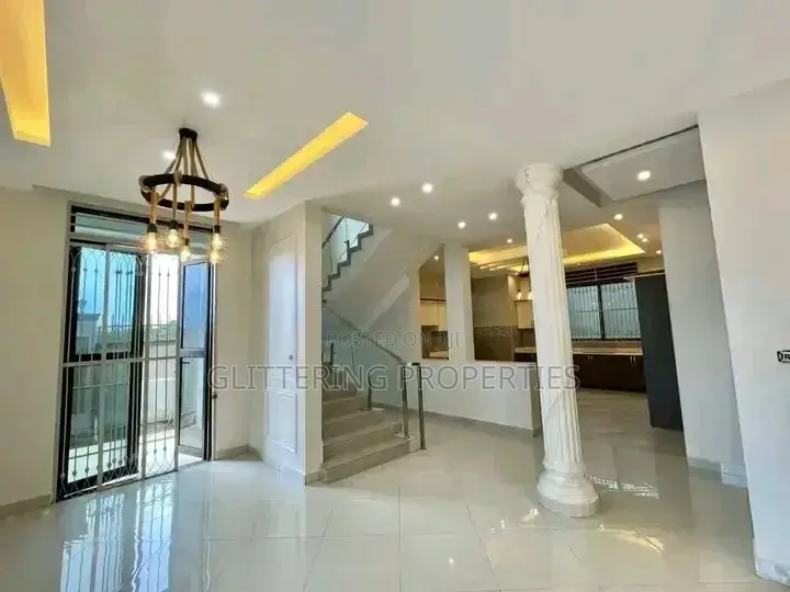 4bdrm Duplex in Kisaasi, Central Division for rent in Central Division