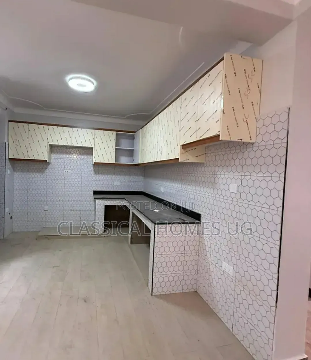 3bdrm Apartment in Komamboga, Central Division for rent in Central Division