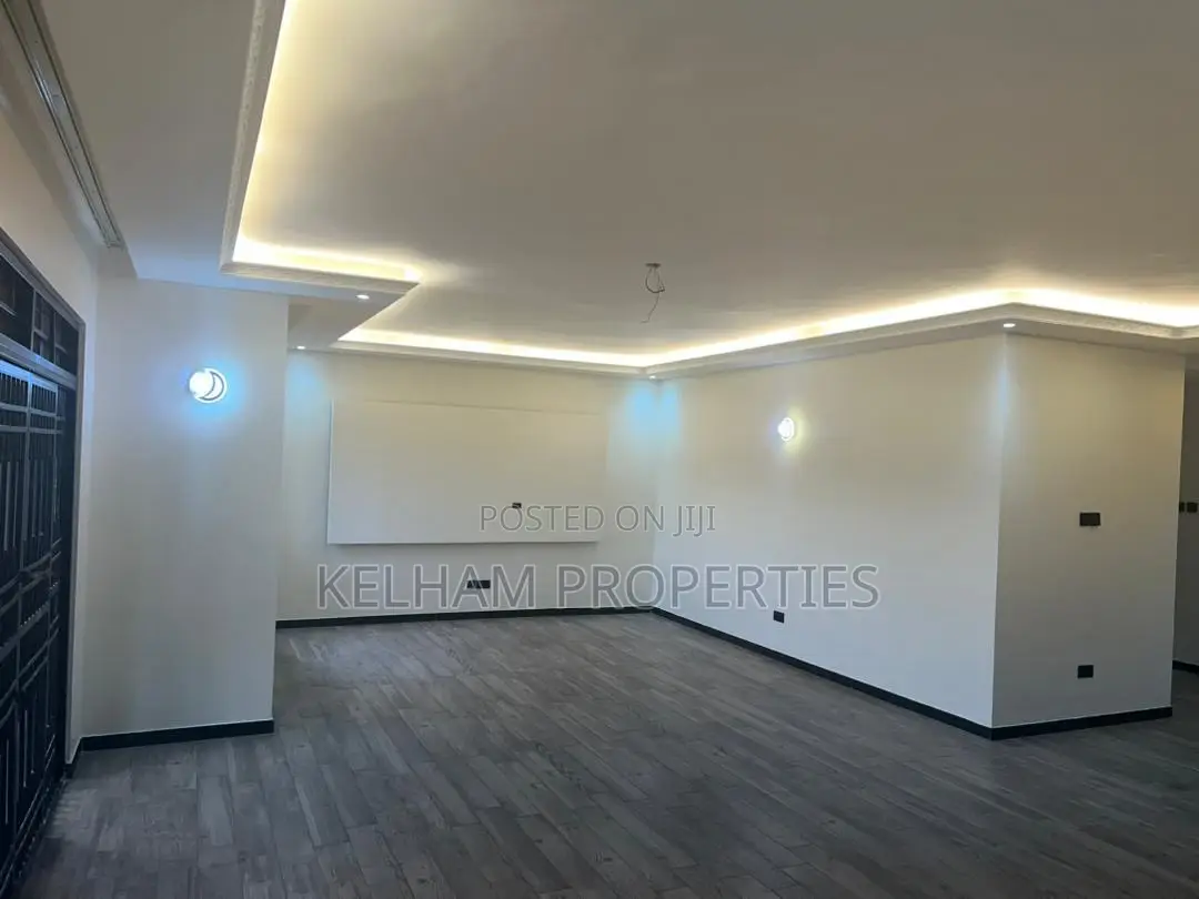 Furnished 6bdrm Duplex in Entebbe Seguku, Central Division for rent in Central Division