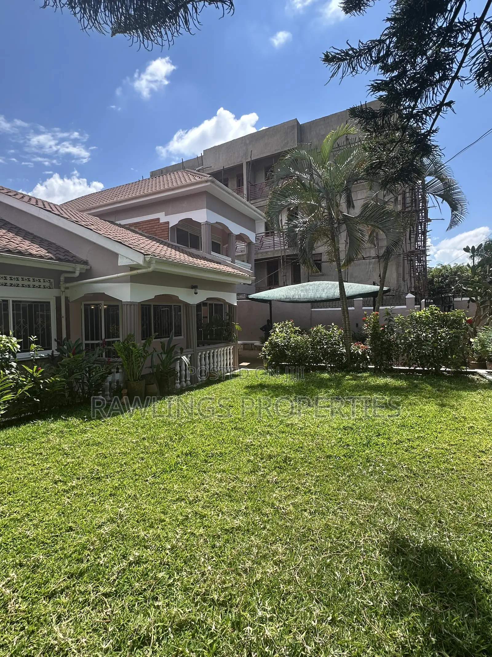 4bdrm Bungalow in Buziga, Makindye for sale in Makindye