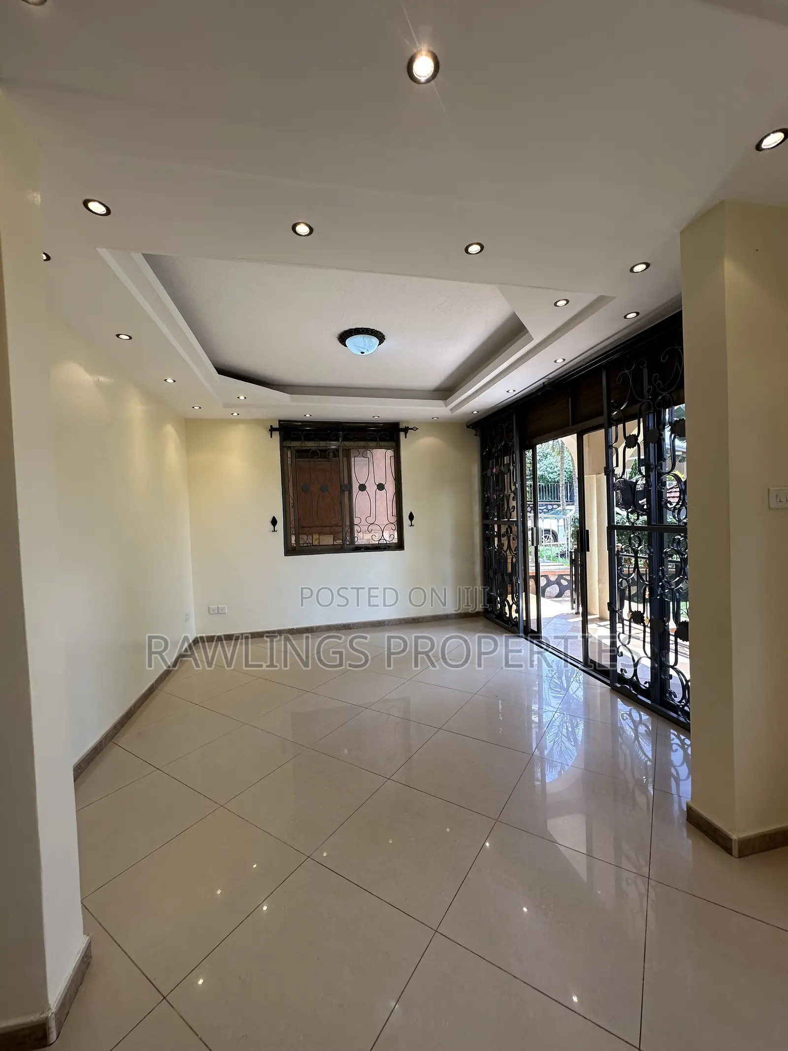 3bdrm Duplex in Bukasa, Makindye for rent in Makindye