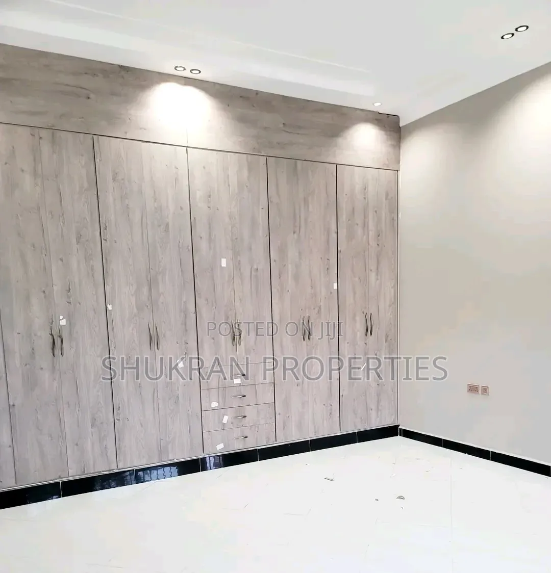 3bdrm Bungalow in Kira, Central Division for sale in Central Division