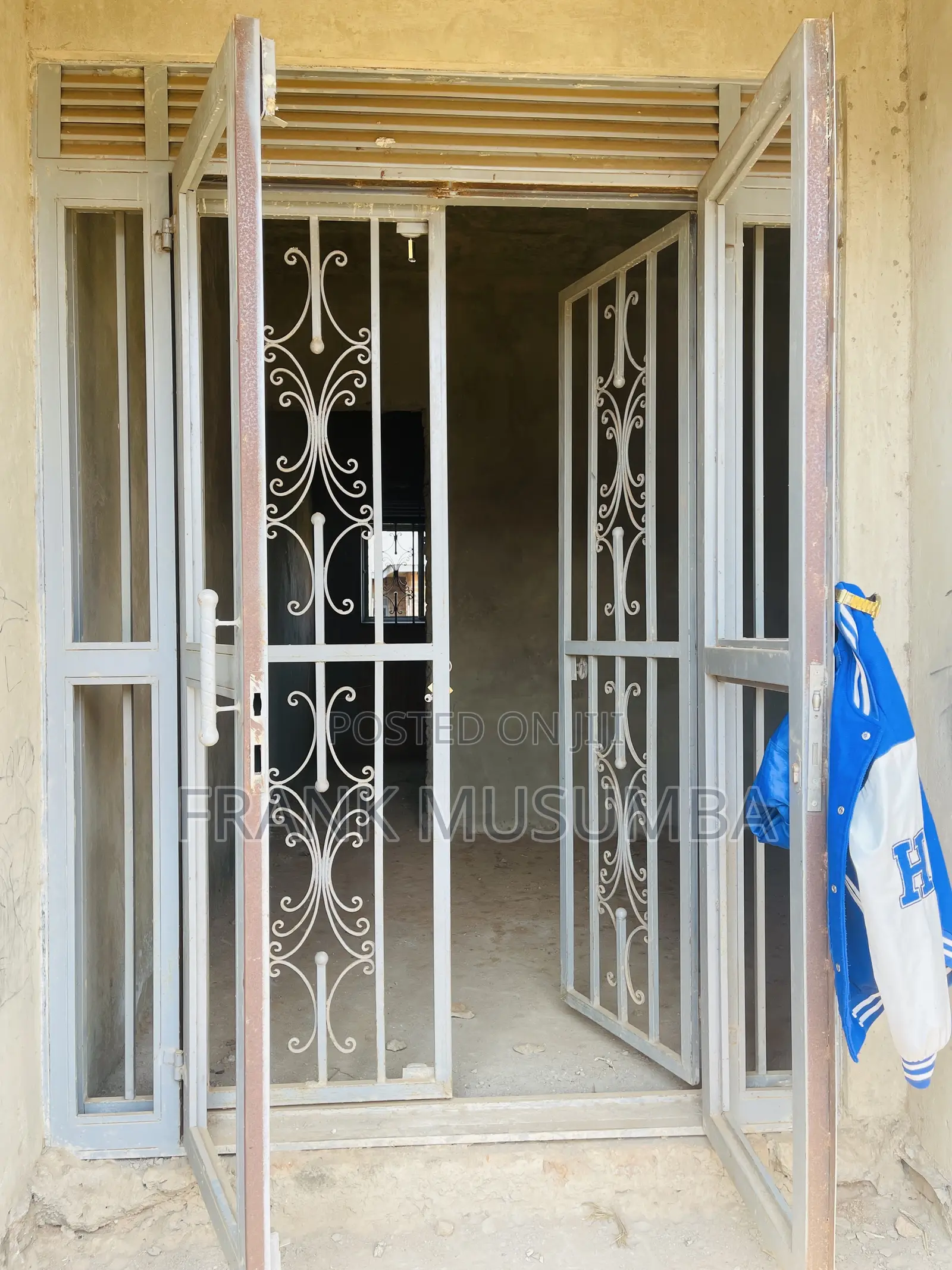 5bdrm House in Gayaza Estate, Busukuma for sale in Busukuma