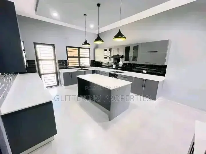 5bdrm Duplex in Buziga, Central Division for rent in Central Division