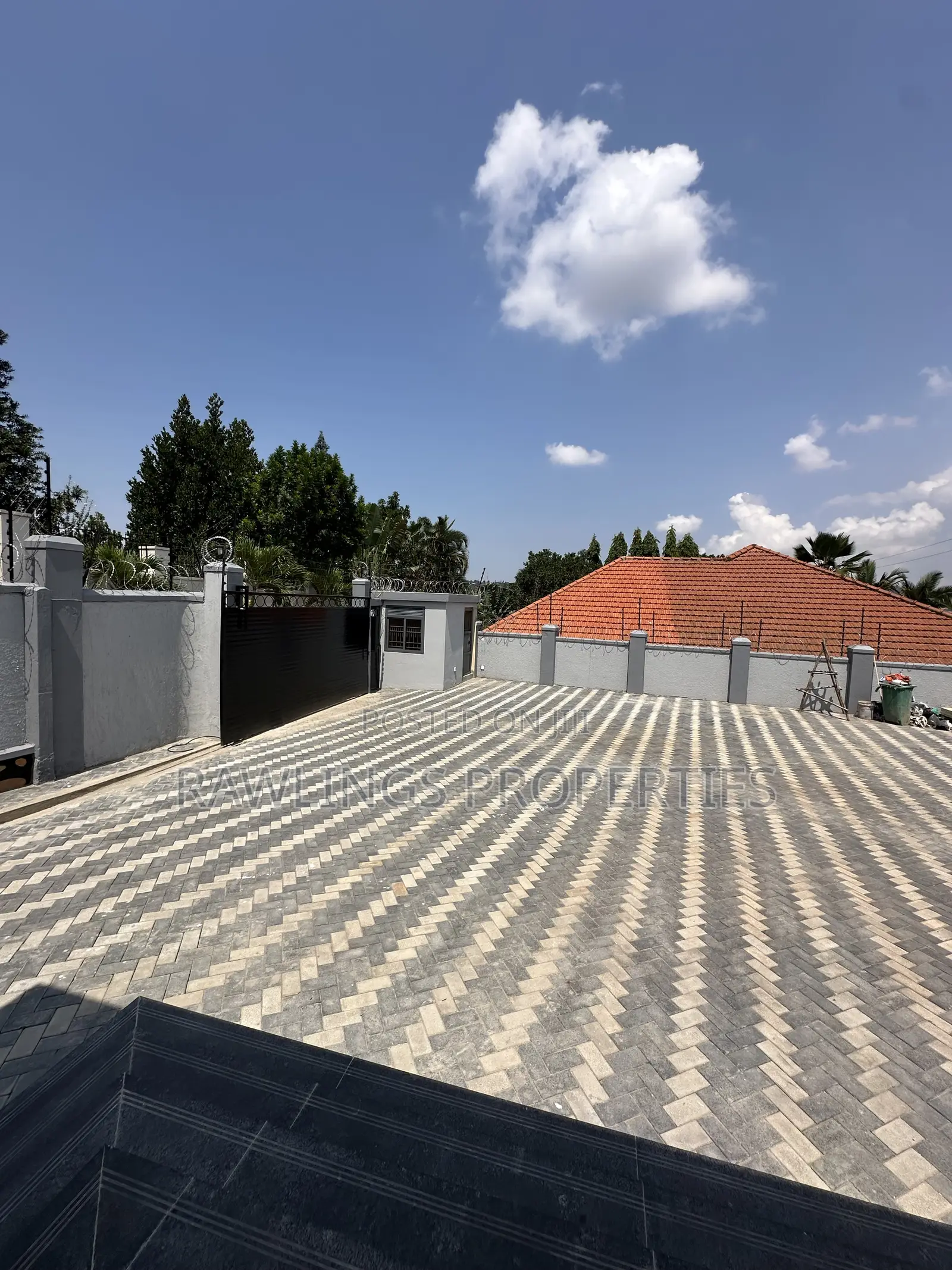 2bdrm Apartment in Buziga, Makindye for rent in Makindye