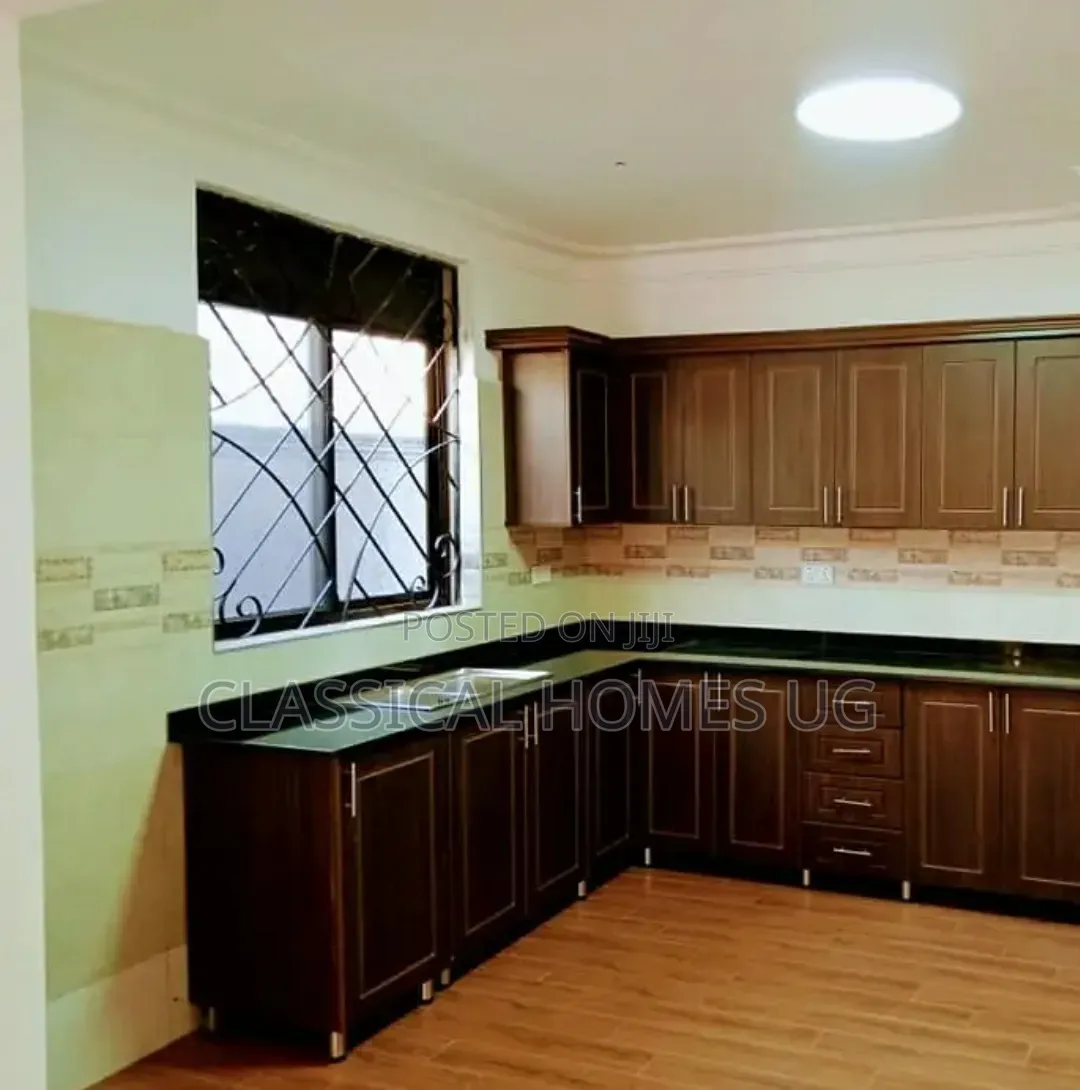 4bdrm Duplex in Muyenga, Central Division for rent in Central Division