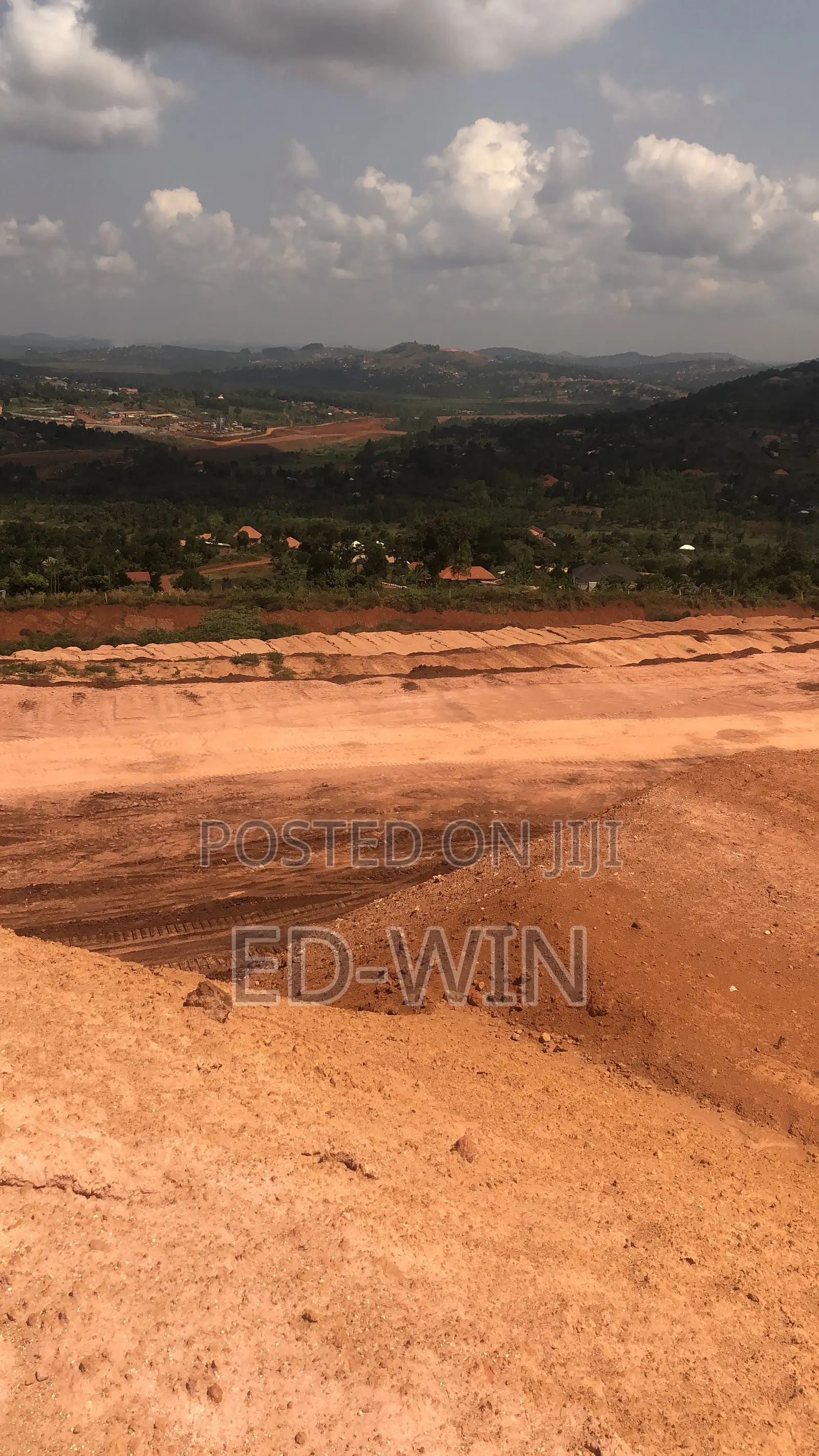 Land In Katende in Wakiso / Wakiso