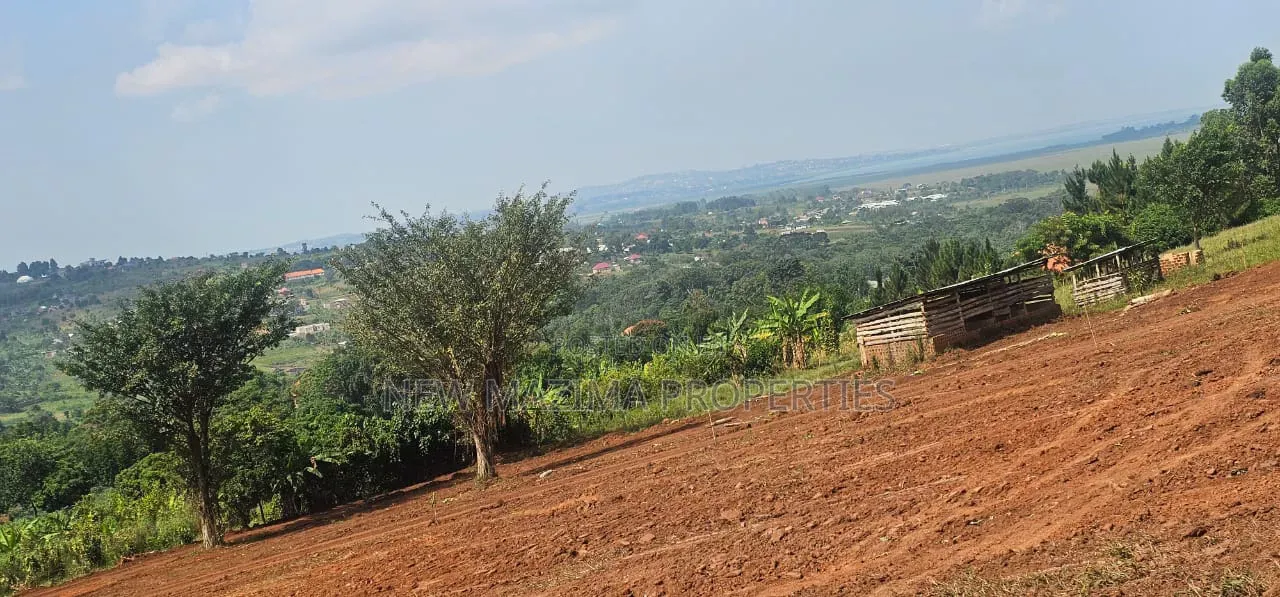 Lake View Plots With Ready Private Mile Land Title on Sale in Central Division