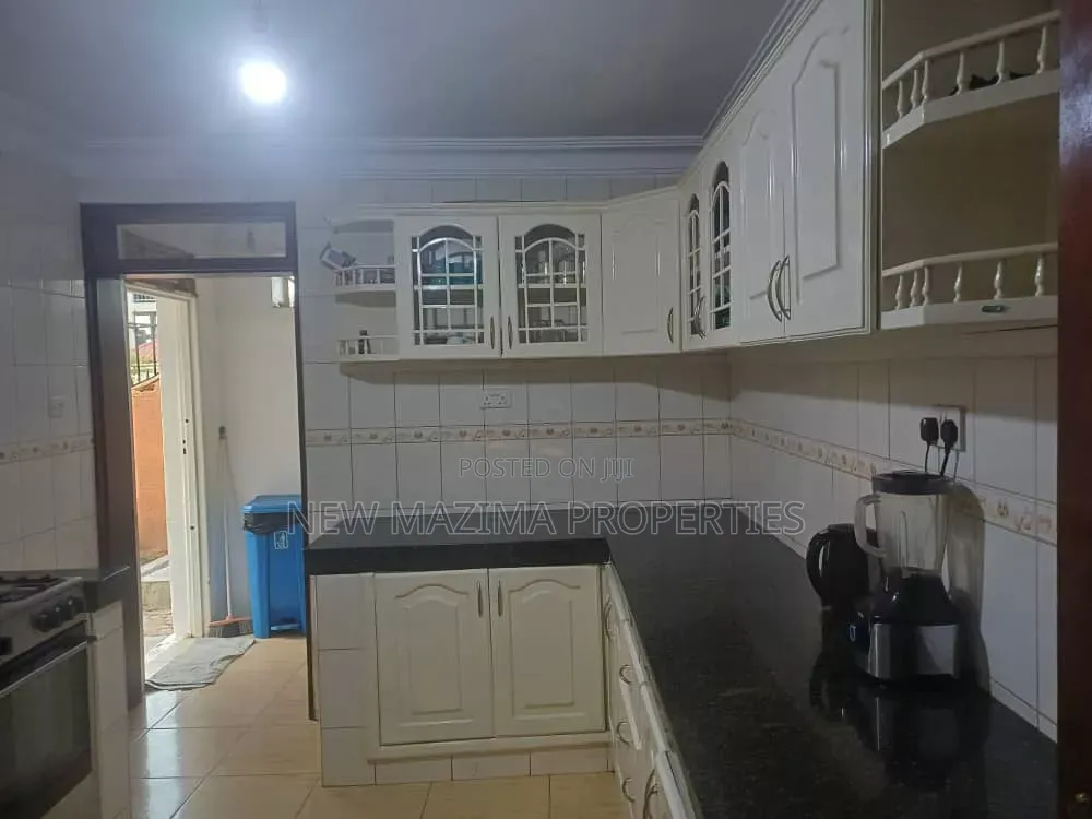 Furnished 6bdrm Maisonette in Bunga Classic, Central Division for rent in Central Division