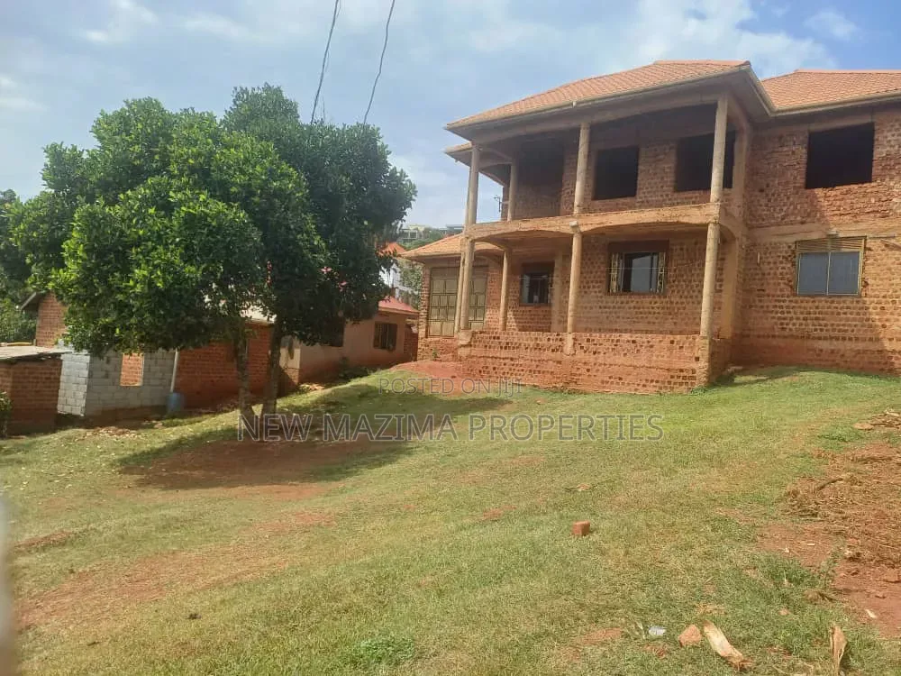 5bdrm House in Kigo Opposite Serena, Central Division for sale in Central Division