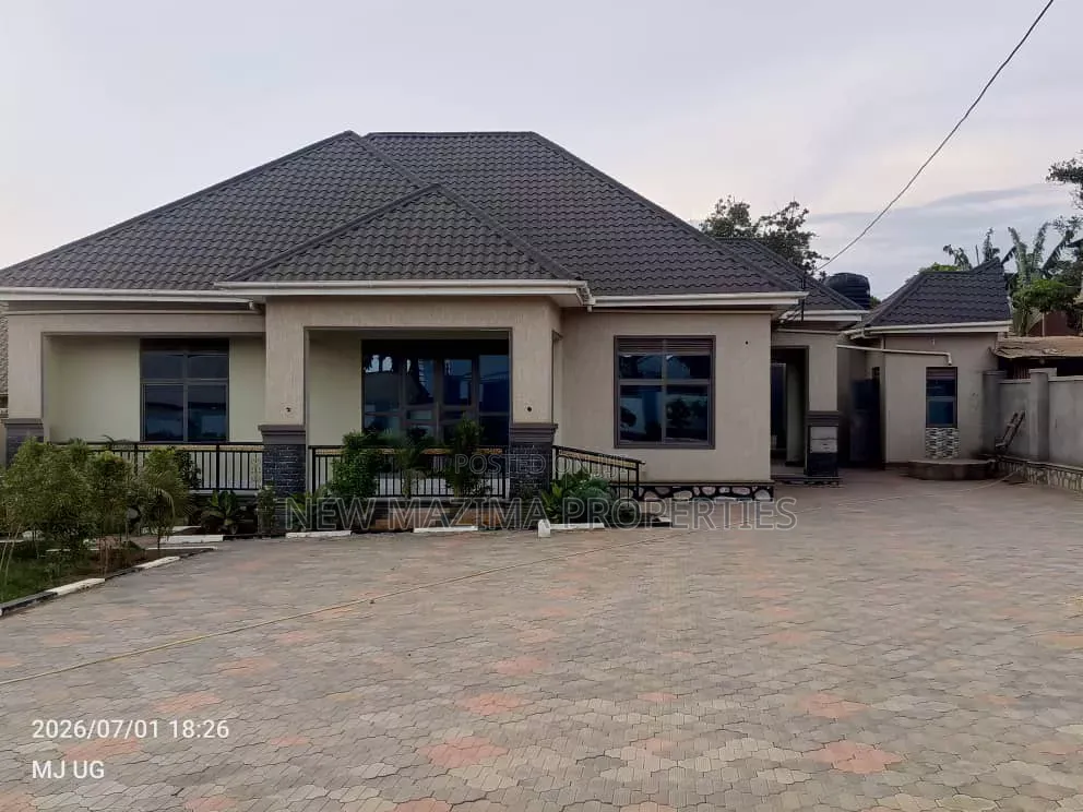 4bdrm Bungalow in Mengo Masanafu, Central Division for sale in Central Division