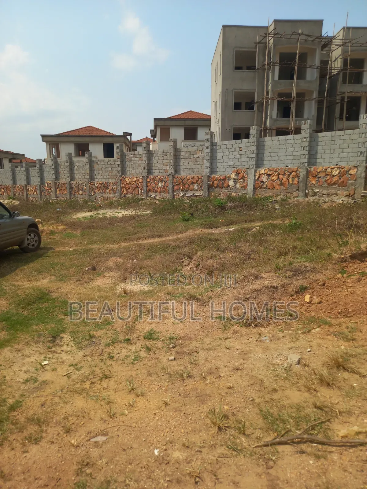 Kira Plots on Sale in an Organised Neighbourhood in Kira