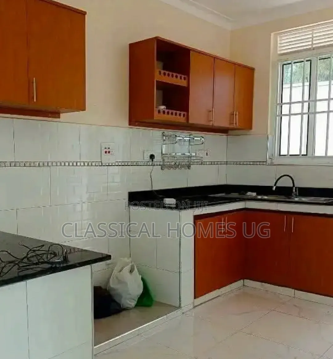 4bdrm Duplex in Muyenga, Central Division for rent in Central Division