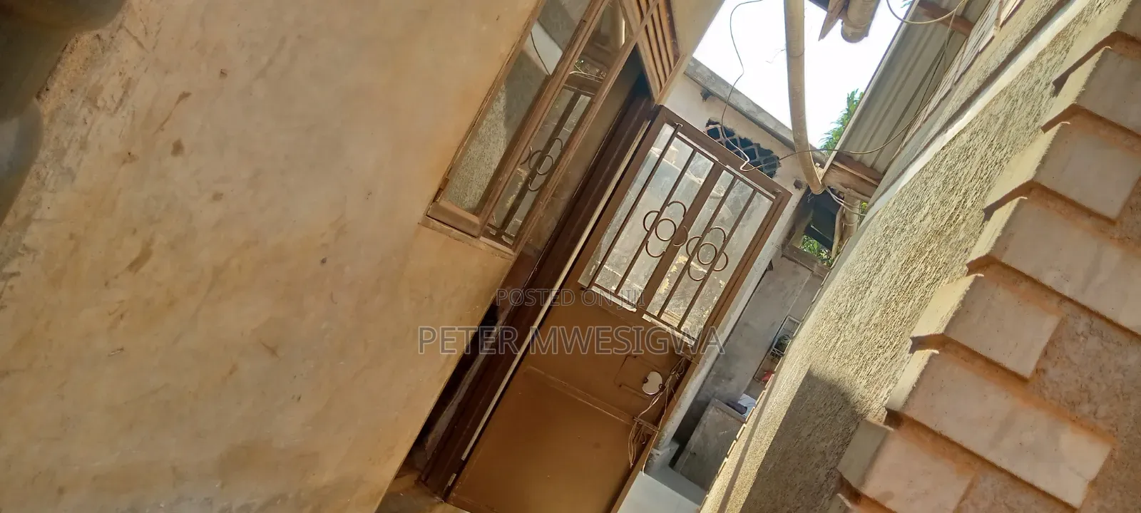 10bdrm House in Nabweru for sale in Nabweru