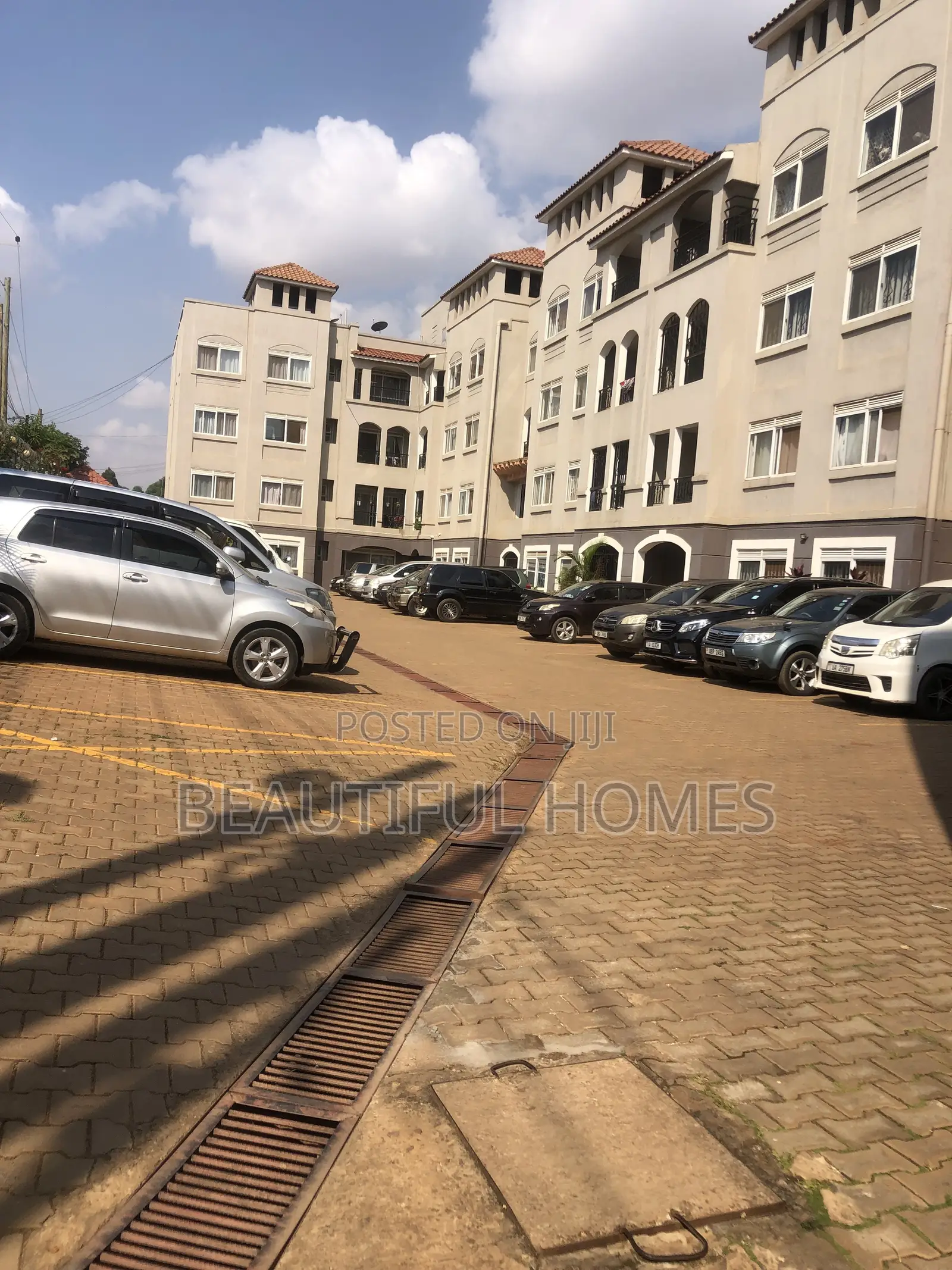 3bdrm Condo in Naalya, Central Division for sale in Central Division