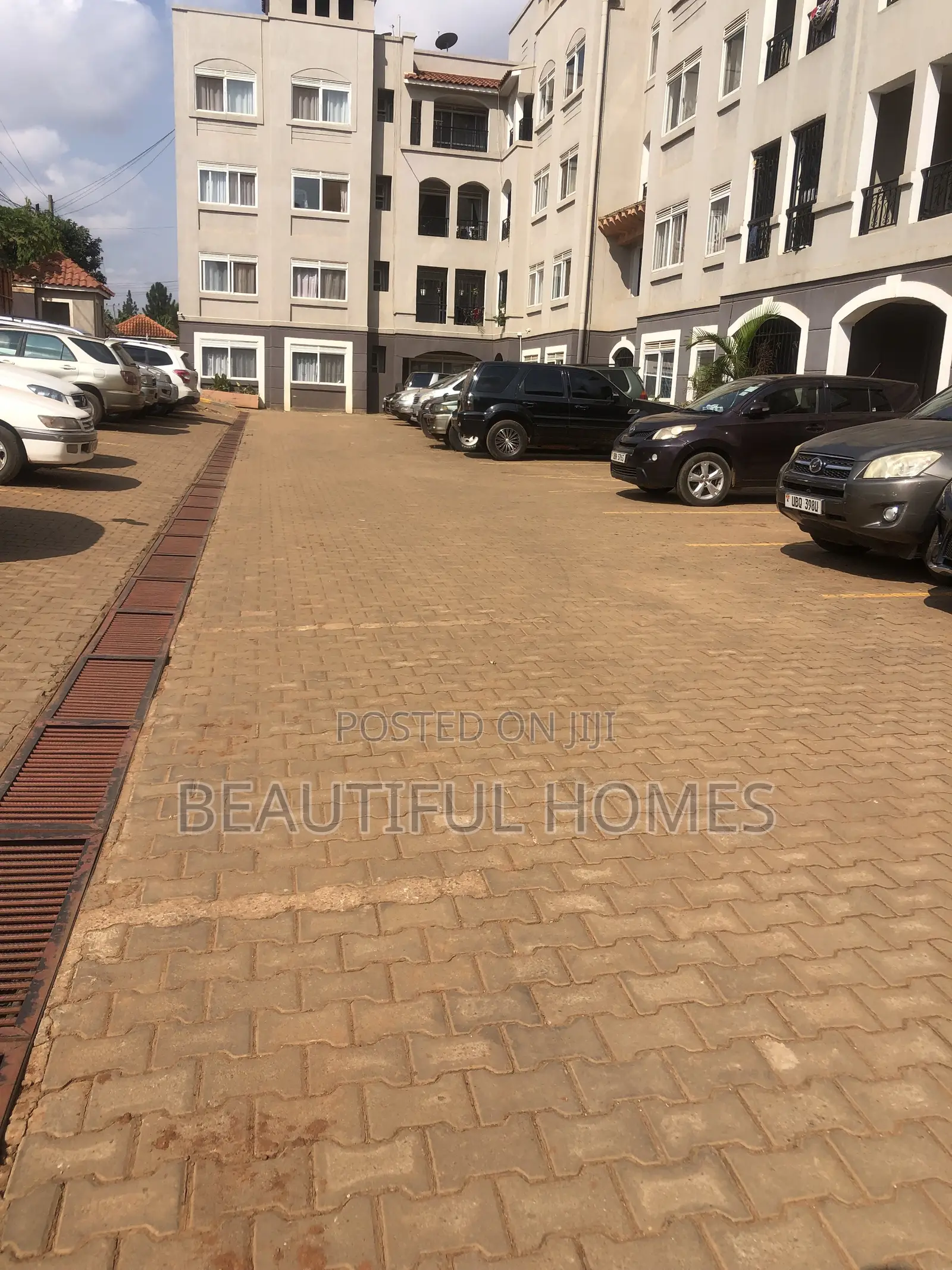 3bdrm Condo in Naalya, Central Division for sale in Central Division