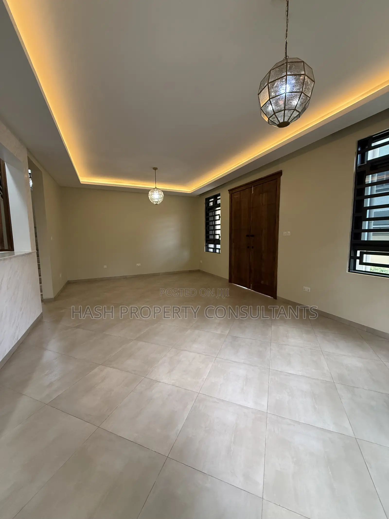 6bdrm Bungalow in Vines, Central Division for sale in Central Division