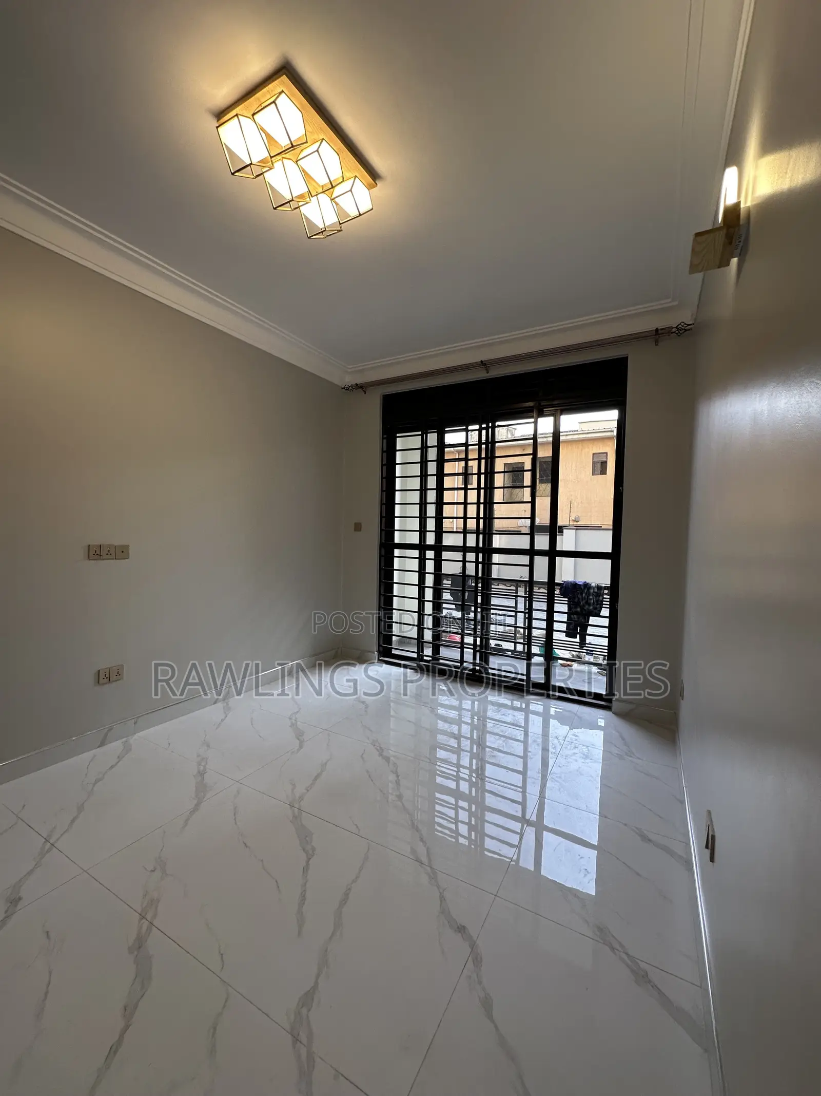 1bdrm Apartment in Muyenga, Makindye for sale in Makindye