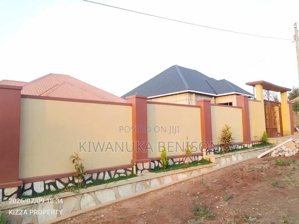 3bdrm House in Buloba, Central Division for sale in Central Division