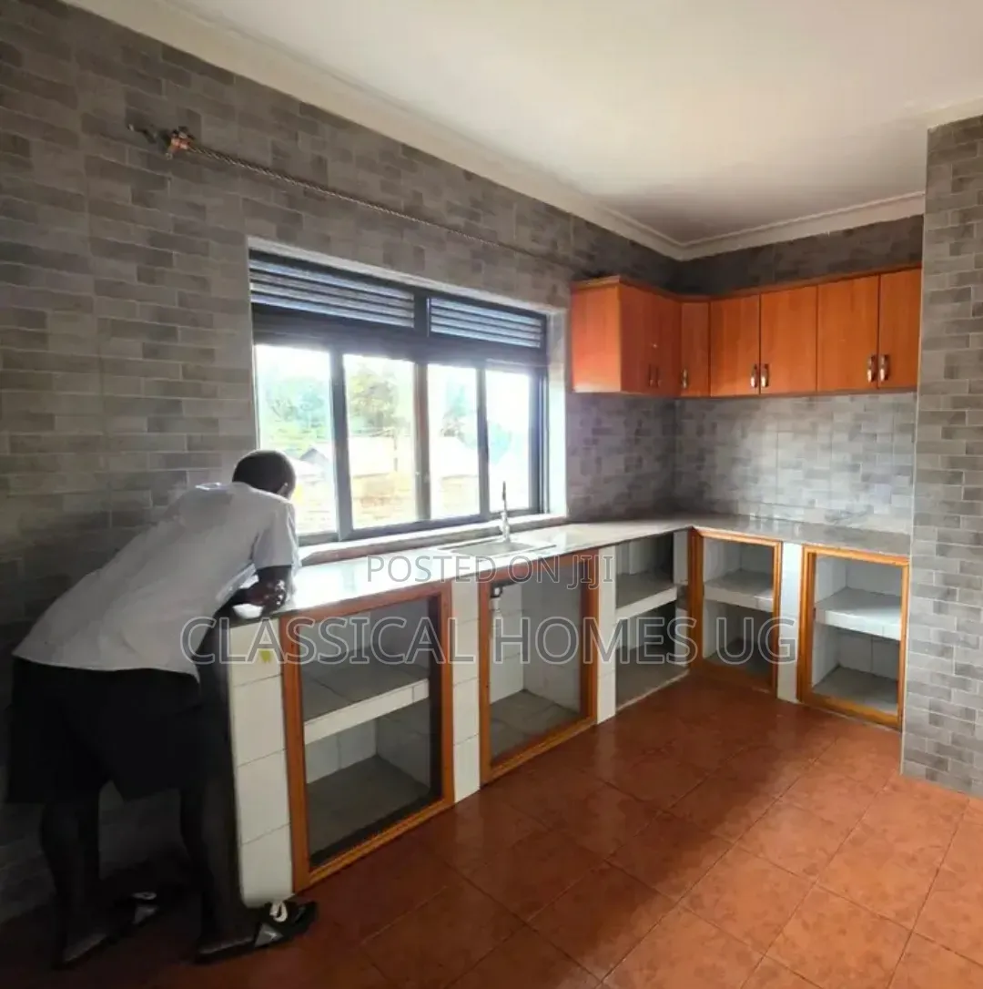 2bdrm Apartment in Bugolobi, Central Division for rent in Central Division