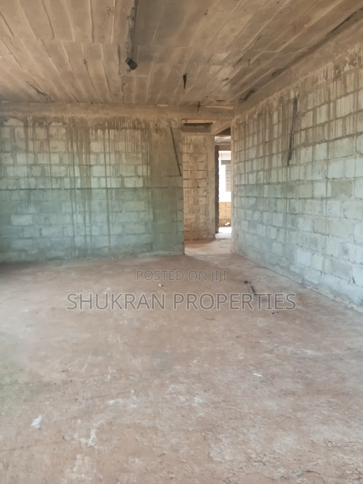 6bdrm House in Kawuku, Central Division for sale in Central Division