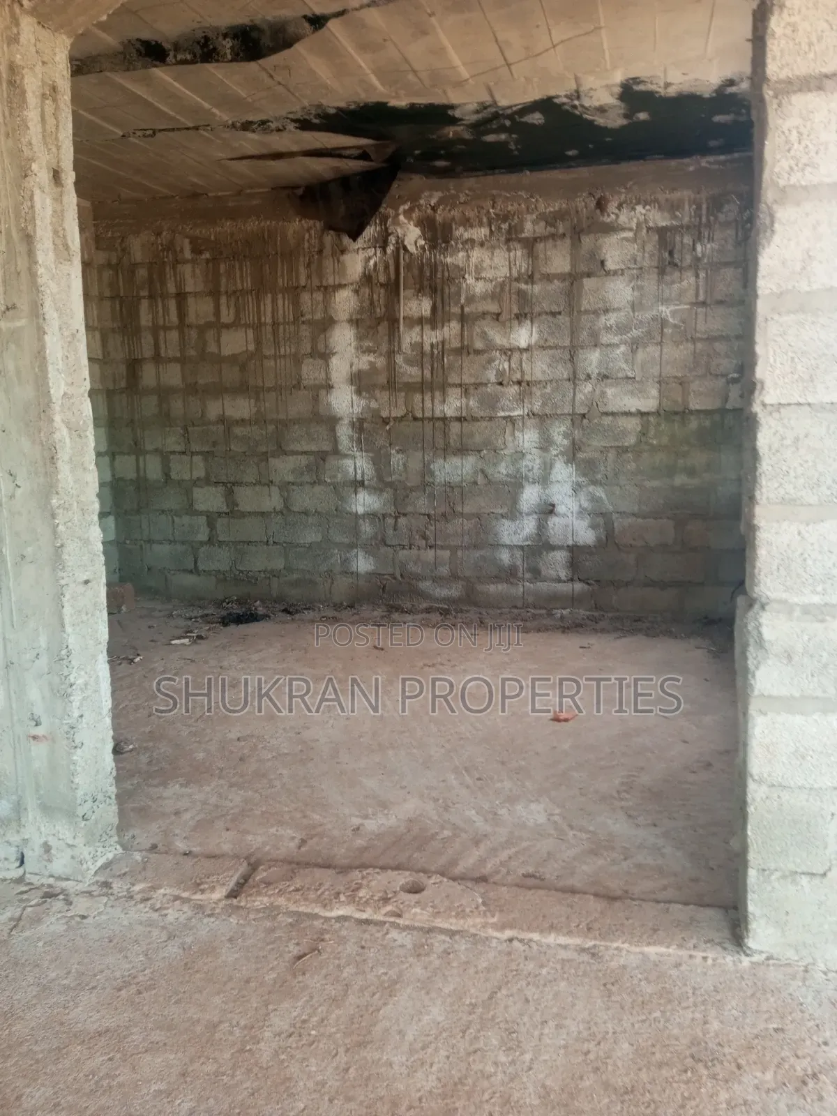 6bdrm House in Kawuku, Central Division for sale in Central Division