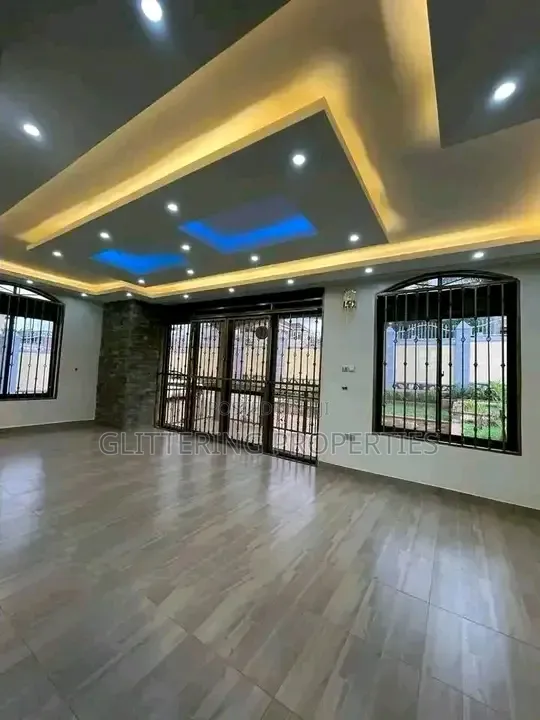 4bdrm Duplex in Muyenga, Central Division for rent in Central Division