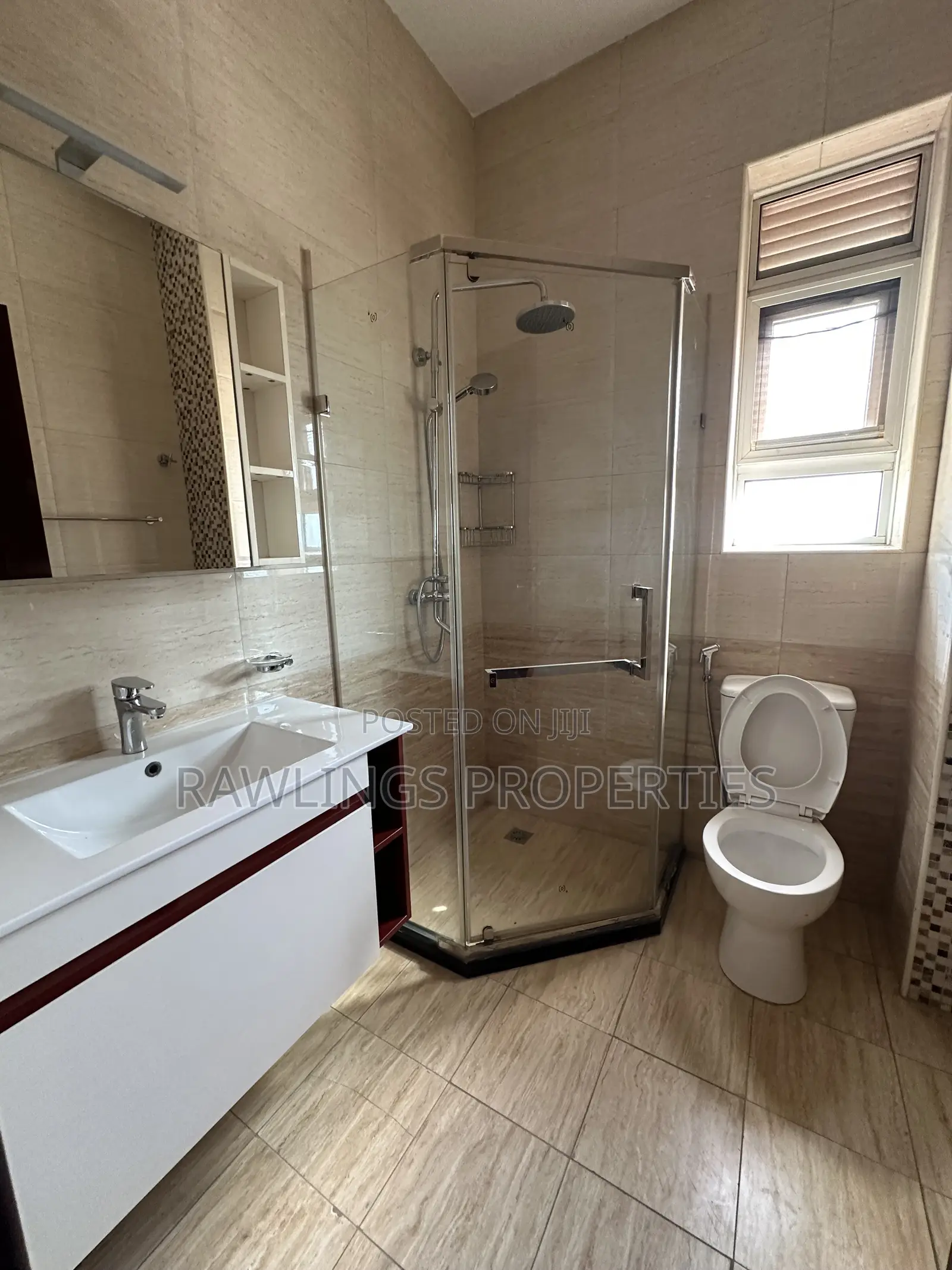 4bdrm Townhouse / Terrace in Munyonyo, Makindye for rent in Makindye