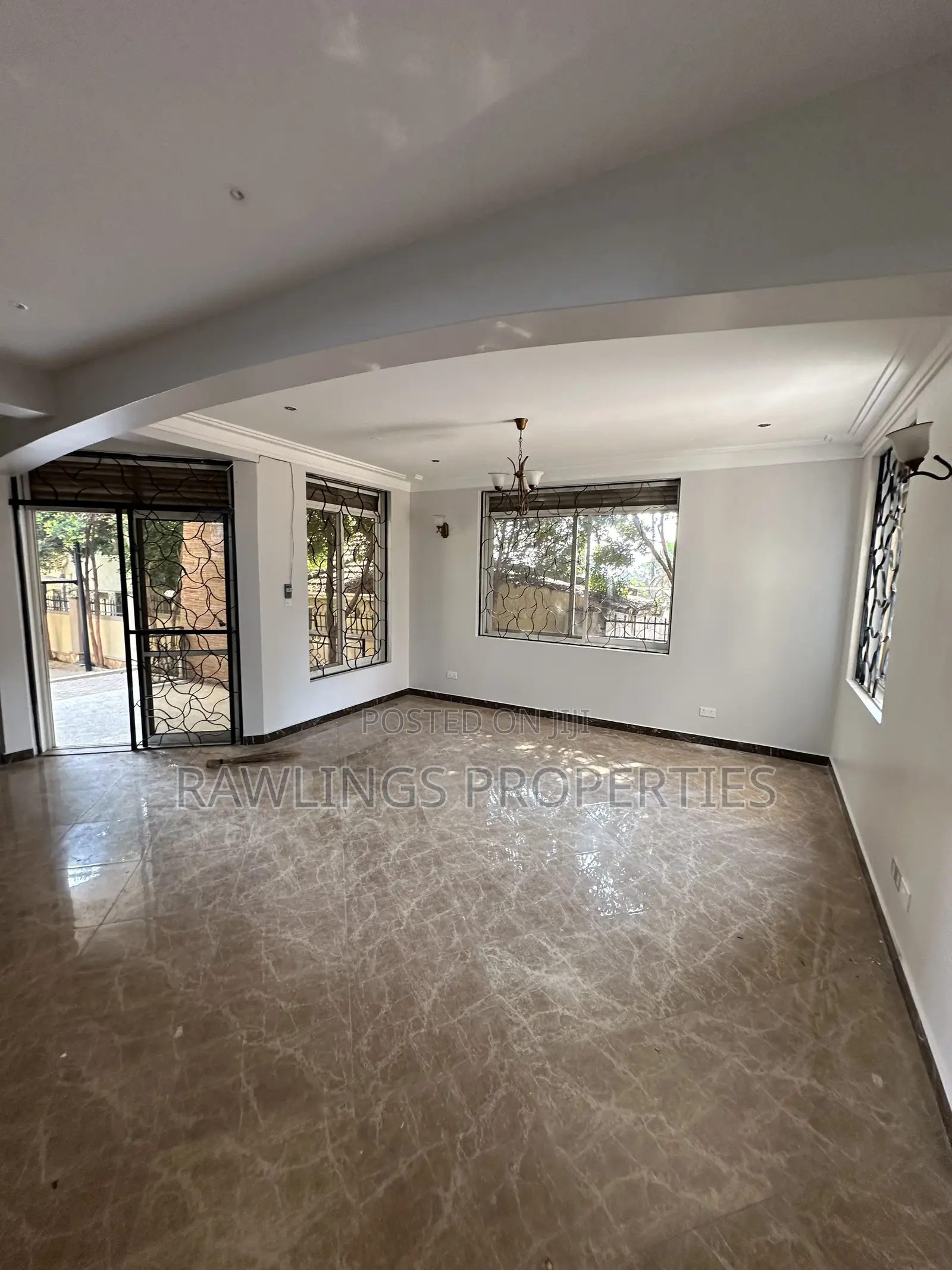 4bdrm House in Munyonyo, Makindye for sale in Makindye