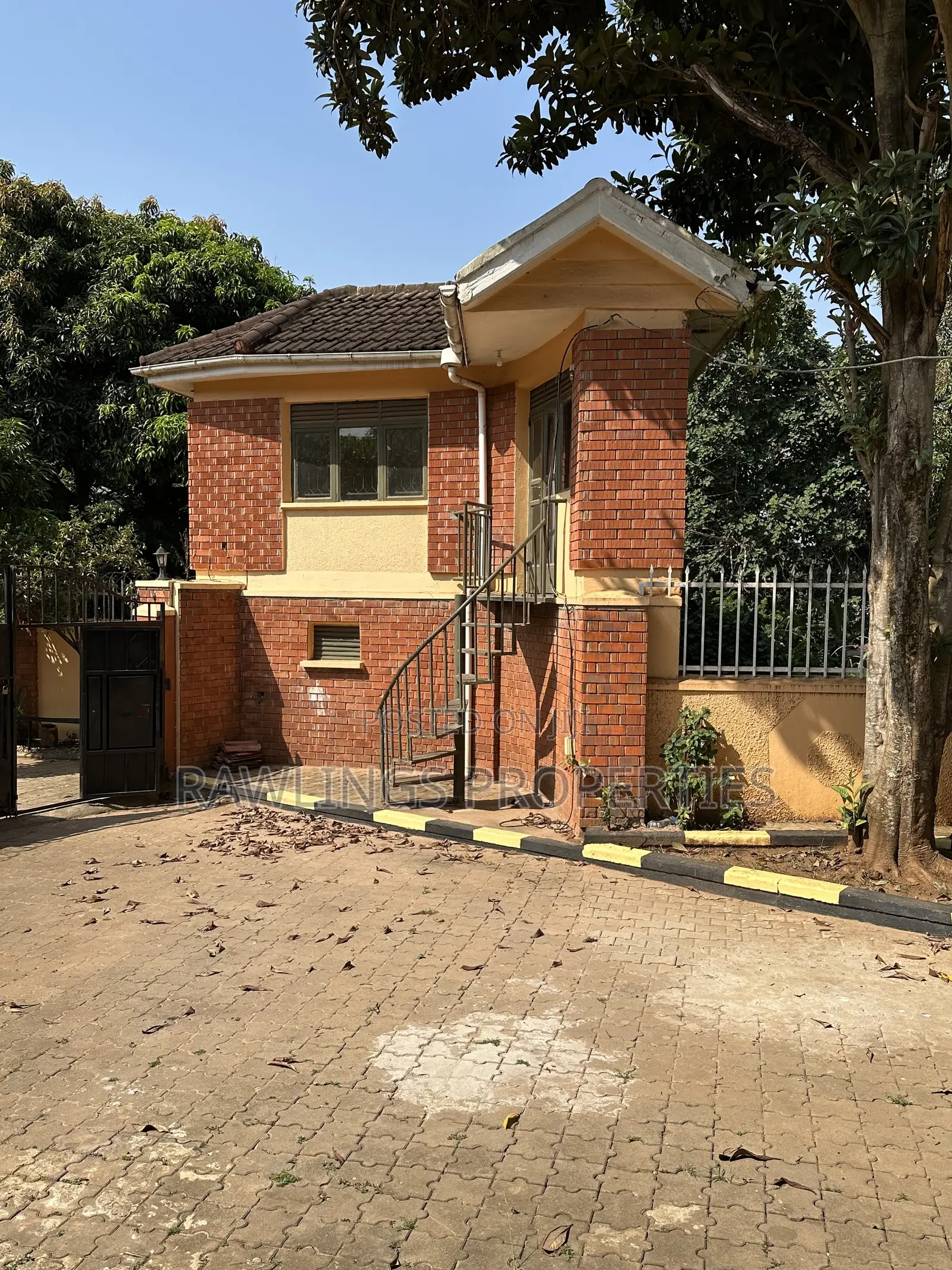 3bdrm Bungalow in Munyonyo, Makindye for rent in Makindye