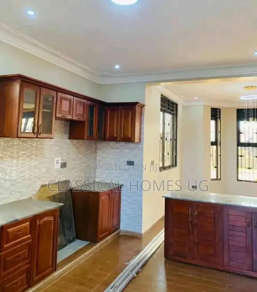 5bdrm Duplex in Kira, Central Division for rent in Central Division