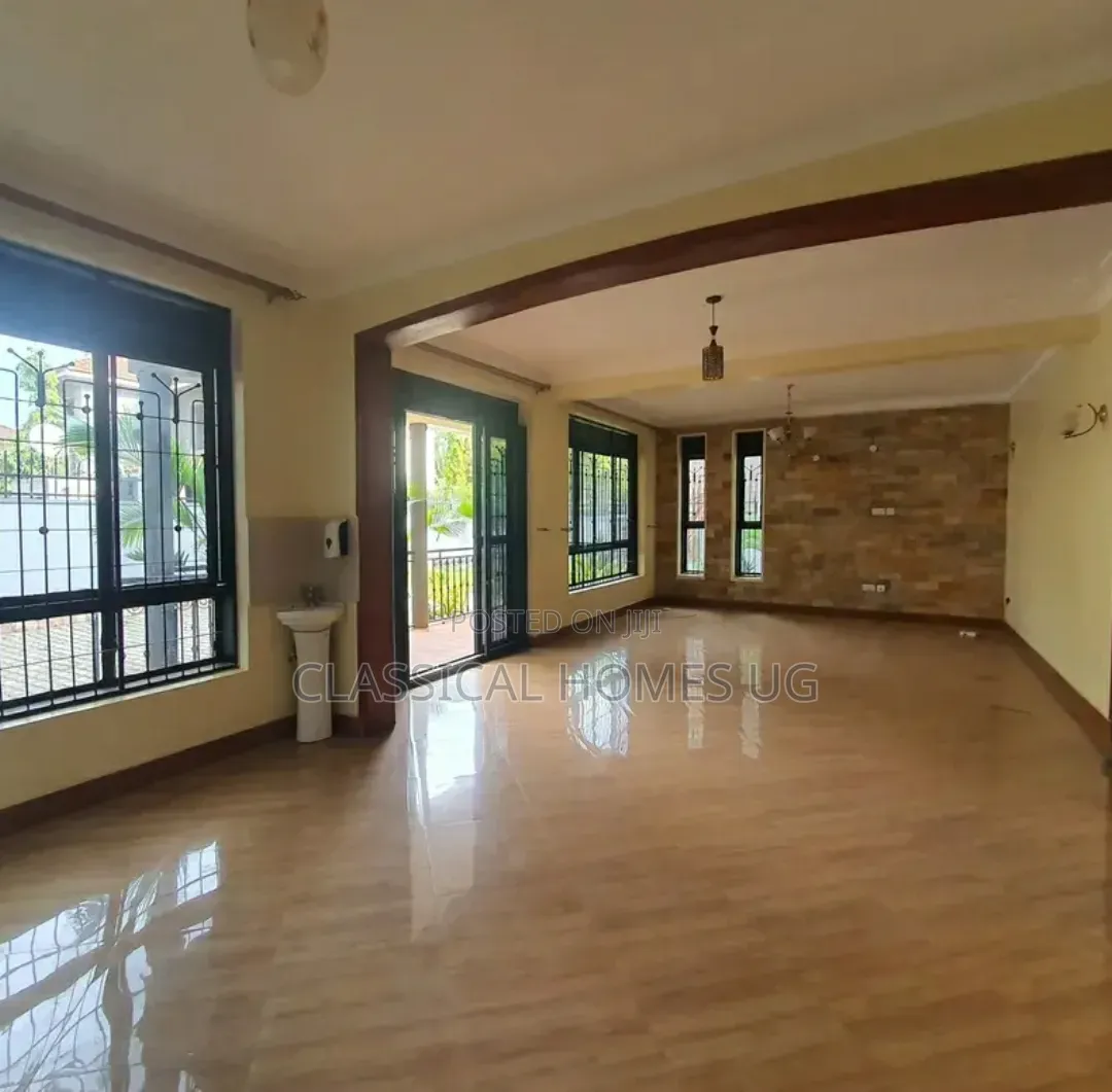 4bdrm Duplex in Naalya, Central Division for rent in Central Division