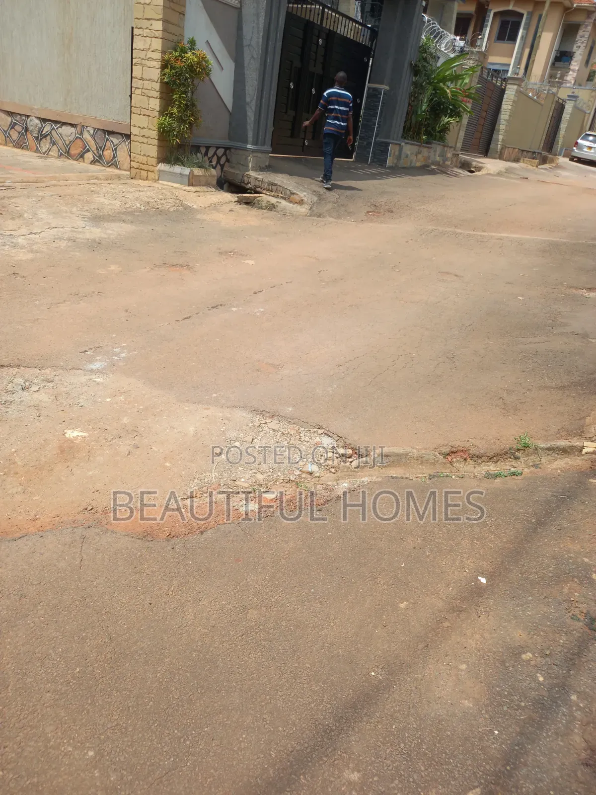 Furnished 5bdrm Duplex in Kira, Nakawa for sale in Nakawa