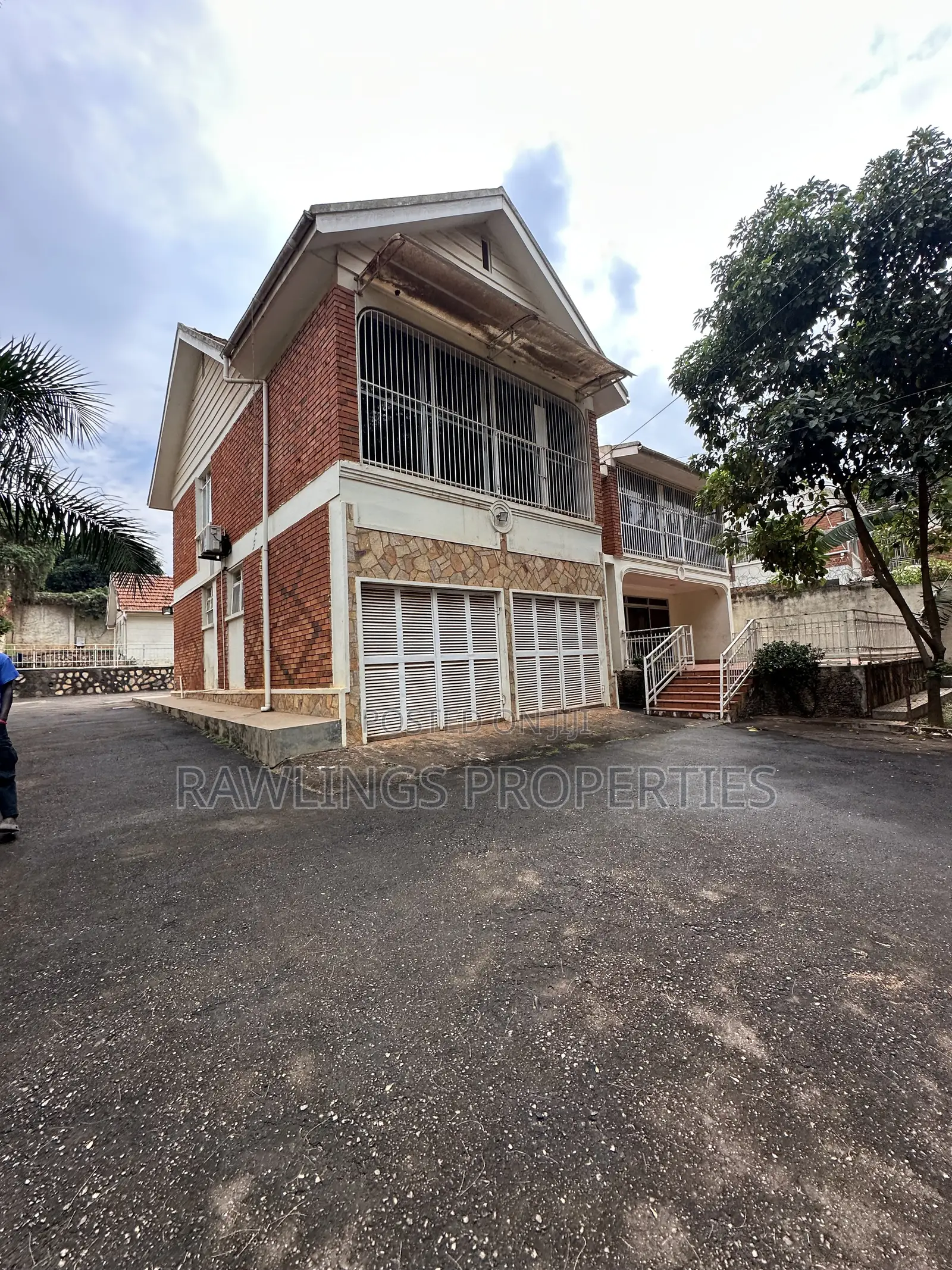 4bdrm Duplex in Bugolobi, Nakawa for rent in Nakawa