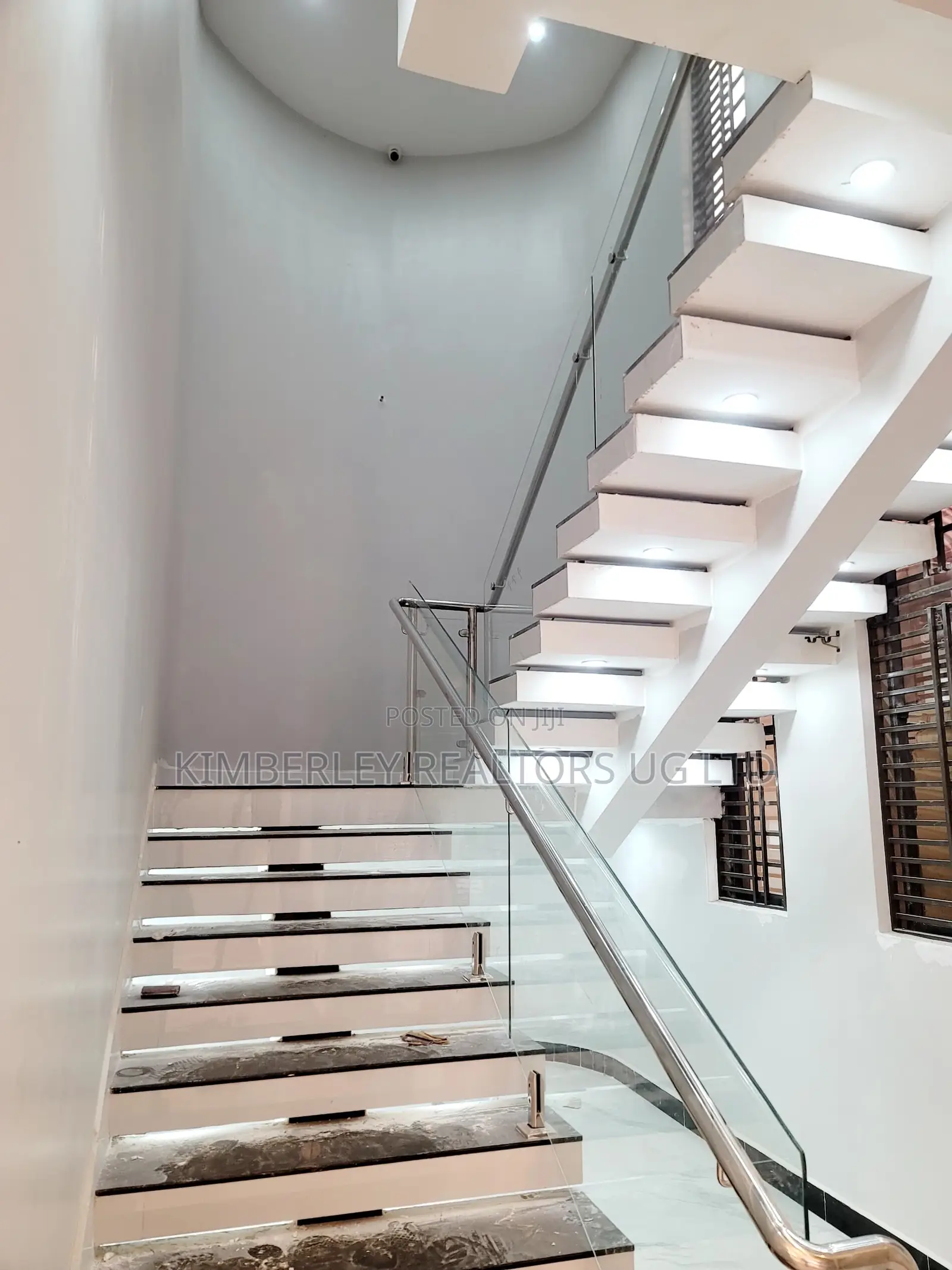 6bdrm Mansion in Akright Estate, Division A for sale in Division A