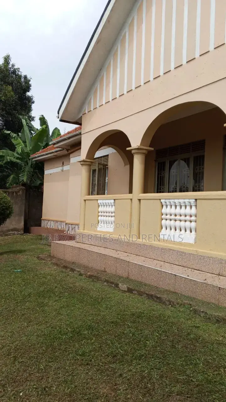 Furnished 4bdrm House in Home House For Sale, Rubaga for sale in Rubaga