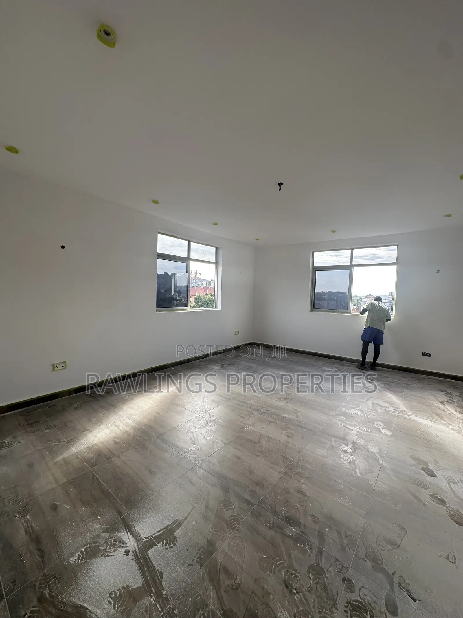 3bdrm Penthouse in Buziga, Makindye for rent in Makindye