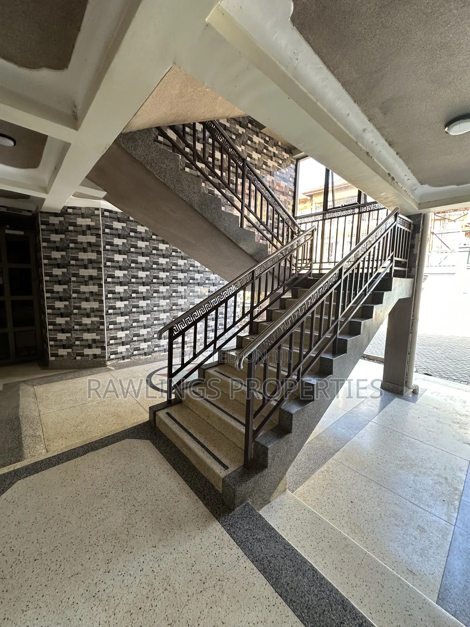 3bdrm Apartment in Bunga, Makindye for rent in Makindye