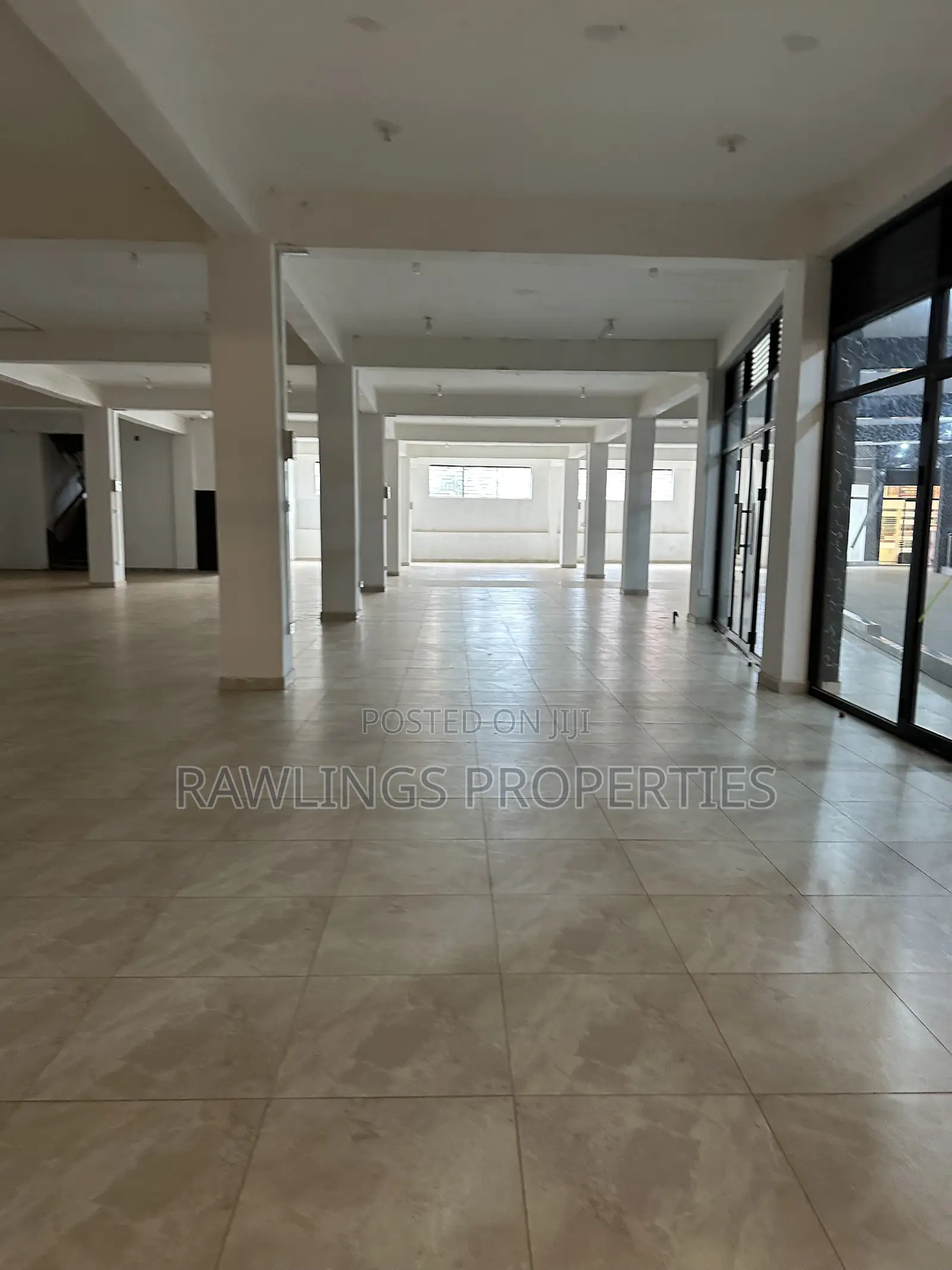 Commercial Space for Office or Shops Available for Rent in Kansanga in Makindye