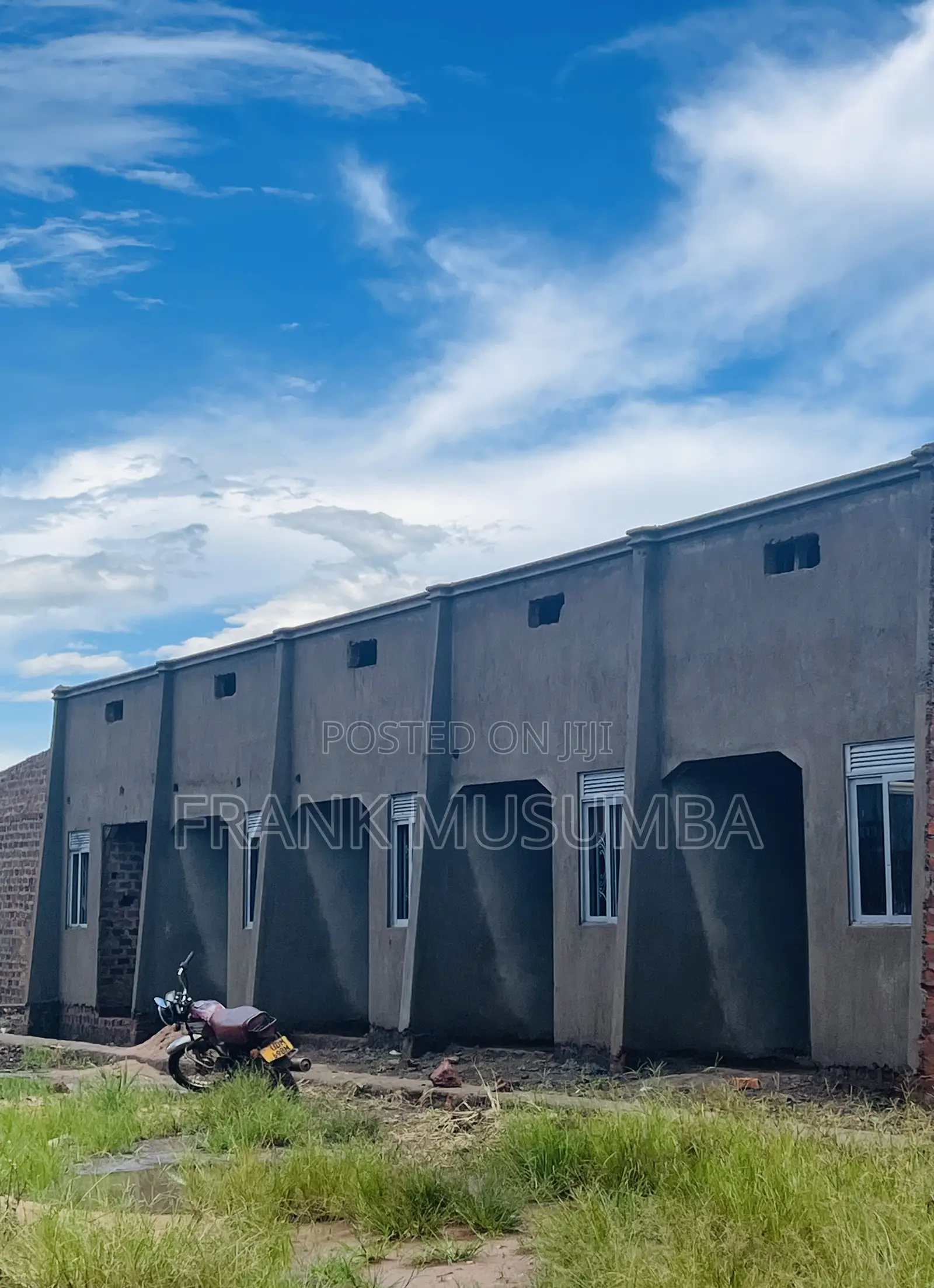 5 Double Rentals for Sale in Busukuma