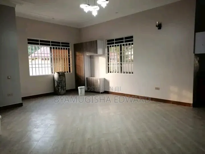 3bdrm House in Standalone Kisaasi, Central Division for rent in Central Division