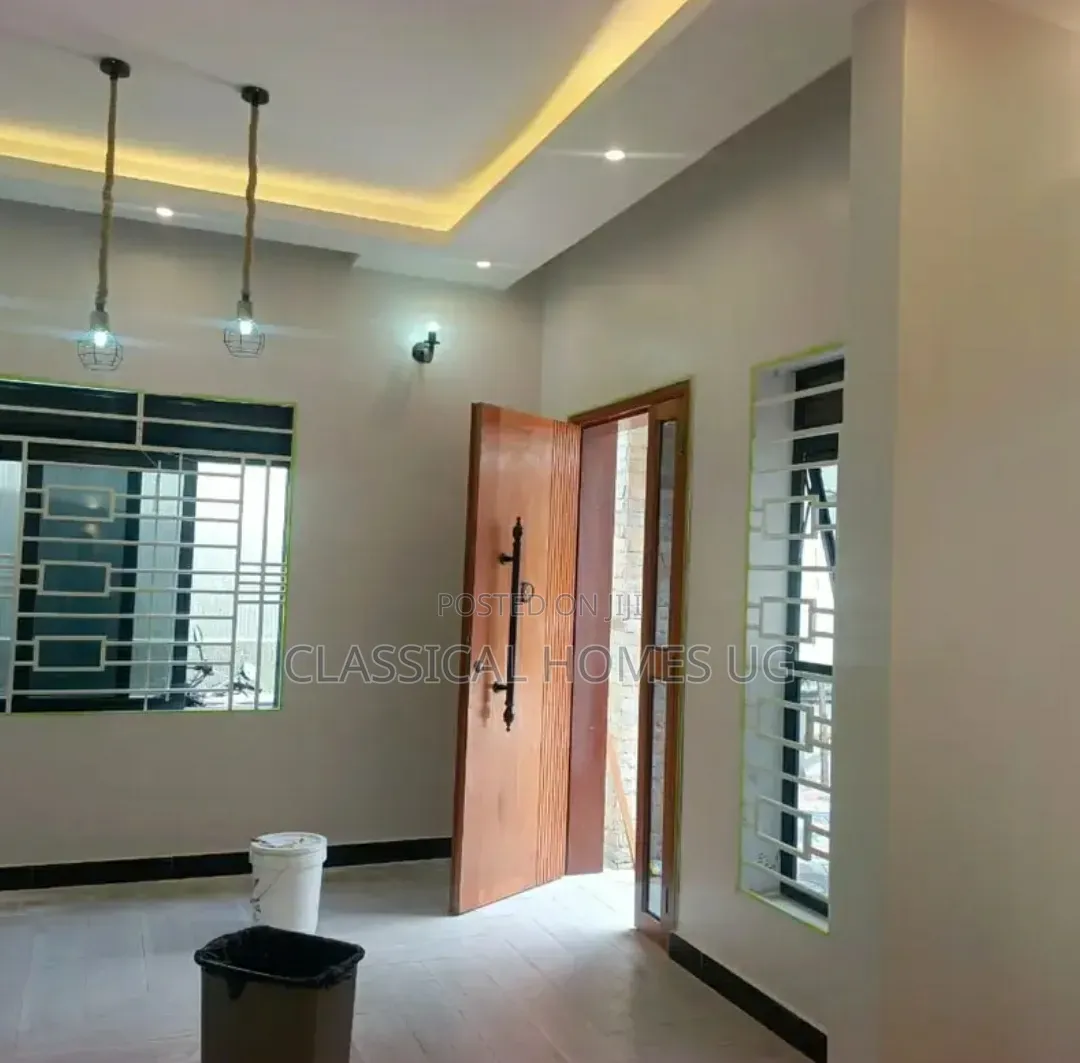 3bdrm Bungalow in Muyenga, Central Division for rent in Central Division