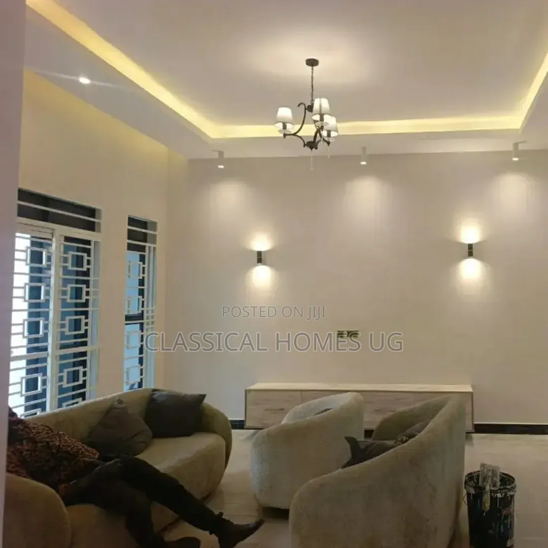 3bdrm Bungalow in Muyenga, Central Division for rent in Central Division