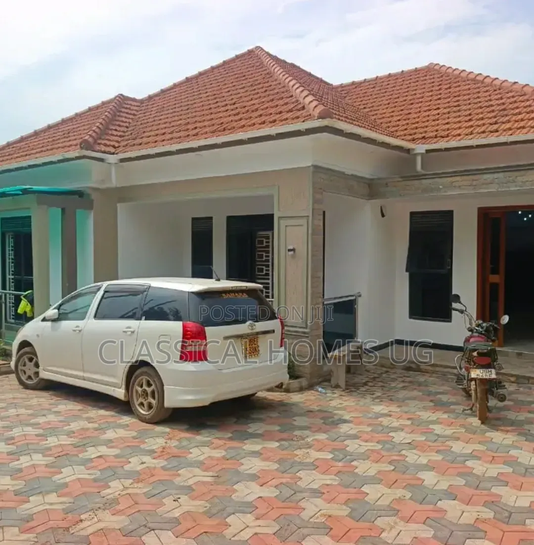3bdrm Bungalow in Muyenga, Central Division for rent in Central Division