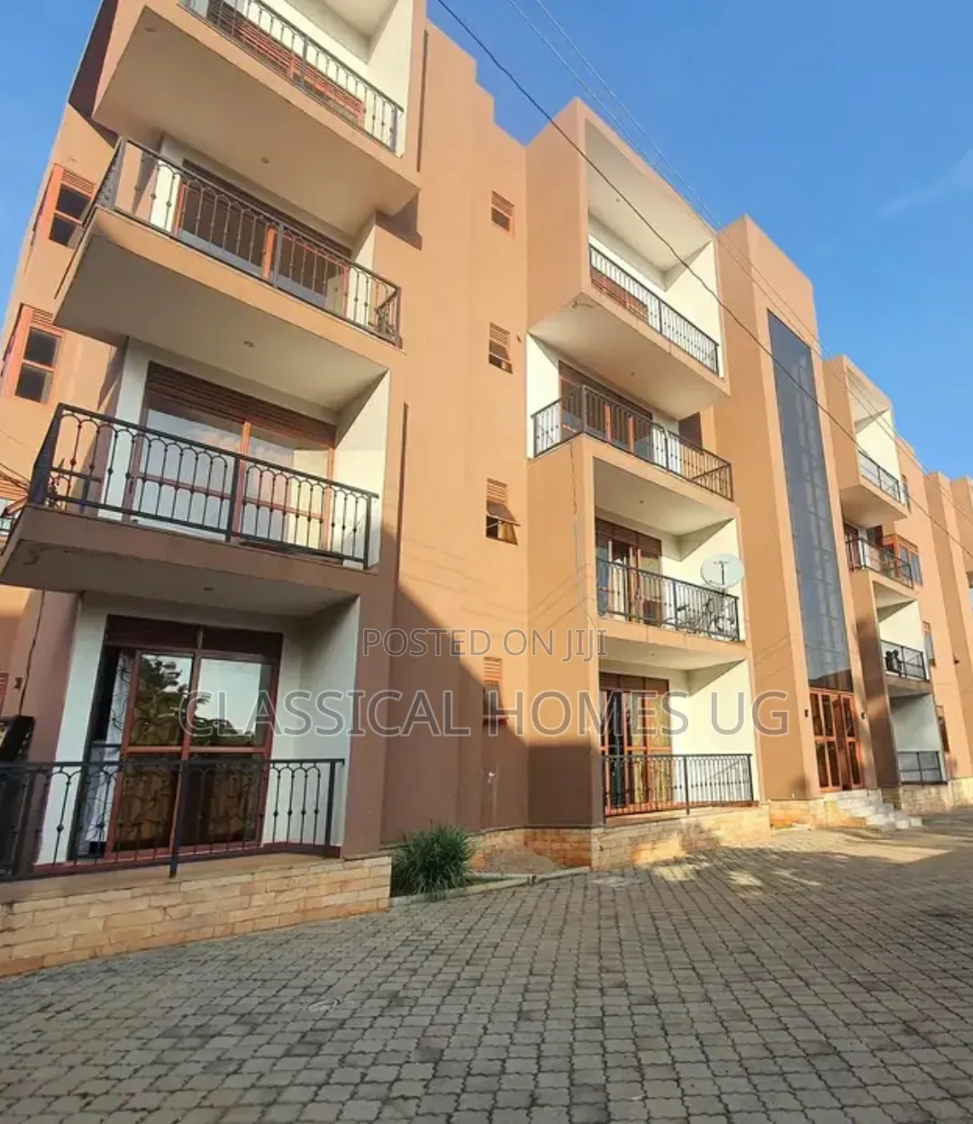 3bdrm Apartment in Lubowa Entebbe Road, Central Division for rent in Central Division
